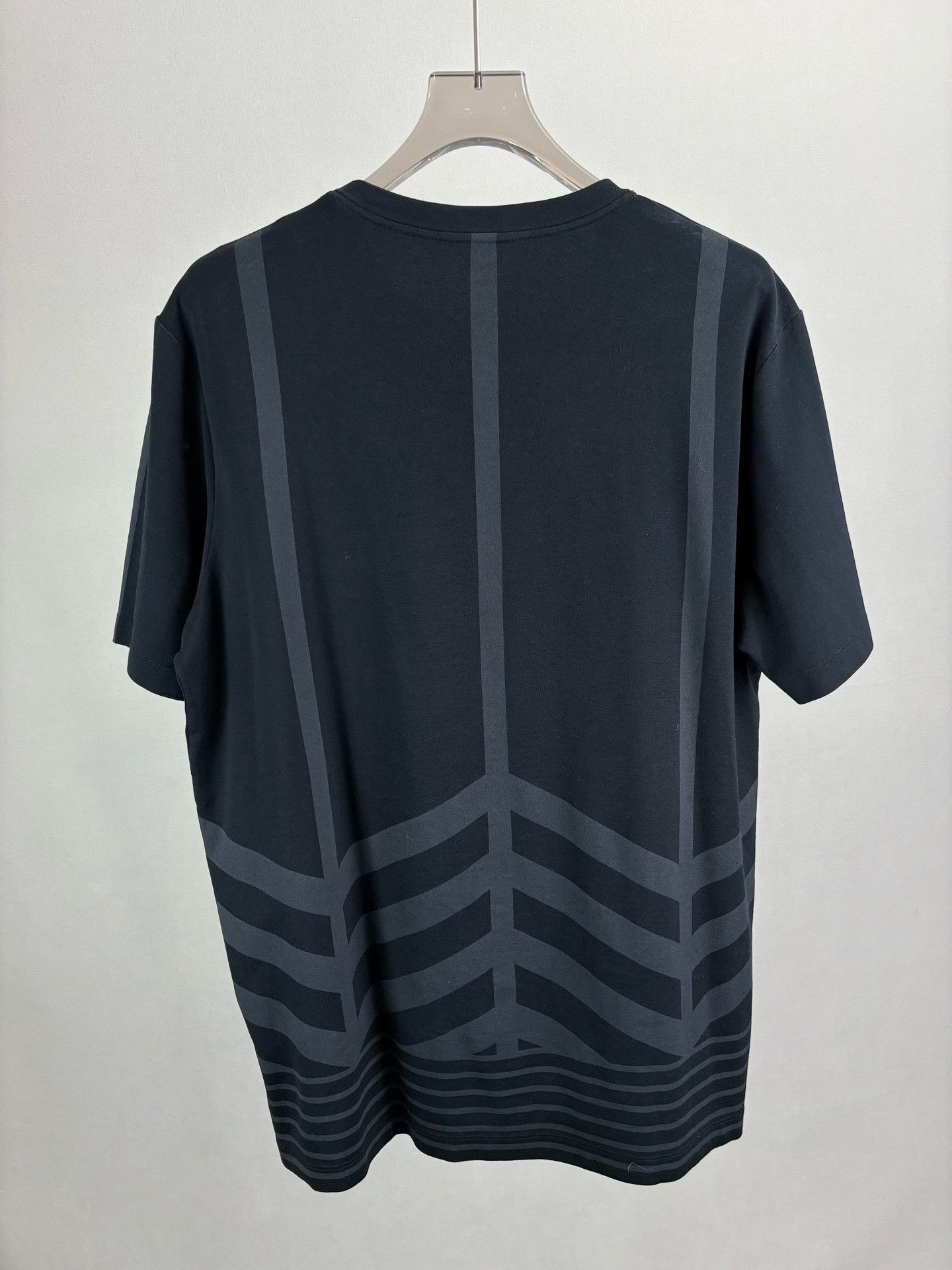 Louis Vuitton Louis Vuitton Striped Graphic T-Shirt XXL Size US XXL / EU 58 / 5 - 3 Thumbnail
