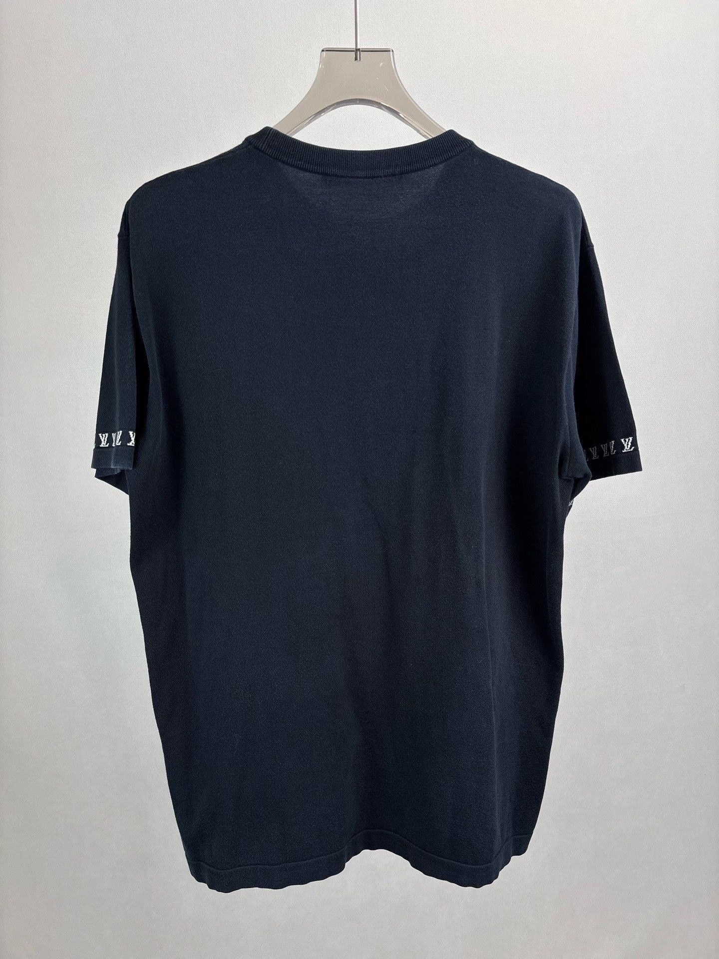 Louis Vuitton Louis Vuitton Logo Sleeve T-Shirt US L Size US L / EU 52-54 / 3 - 3 Thumbnail