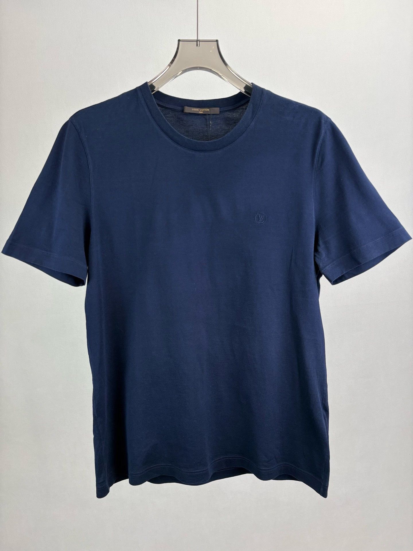 Louis Vuitton Louis Vuitton Embroidered Logo T-Shirt XL Size US XL / EU 56 / 4 - 2 Thumbnail