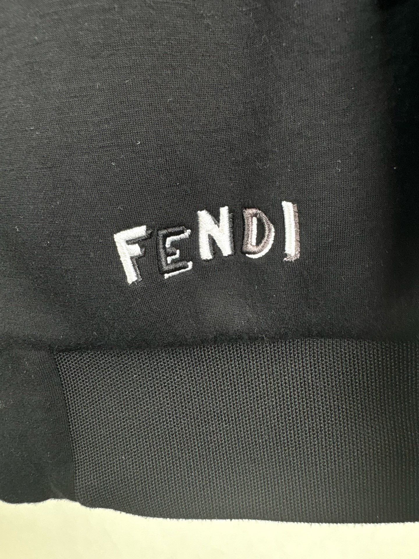 Fendi Fendi Bug Eyes Zip-Up Sweatshirt Size 50 Size US M / EU 48-50 / 2 - 4 Thumbnail