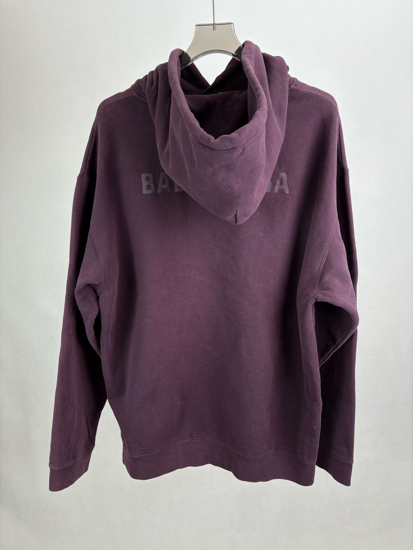 Balenciaga Balenciaga Purple Logo Hoodie XXL Size US XXL / EU 58 / 5 - 3 Thumbnail