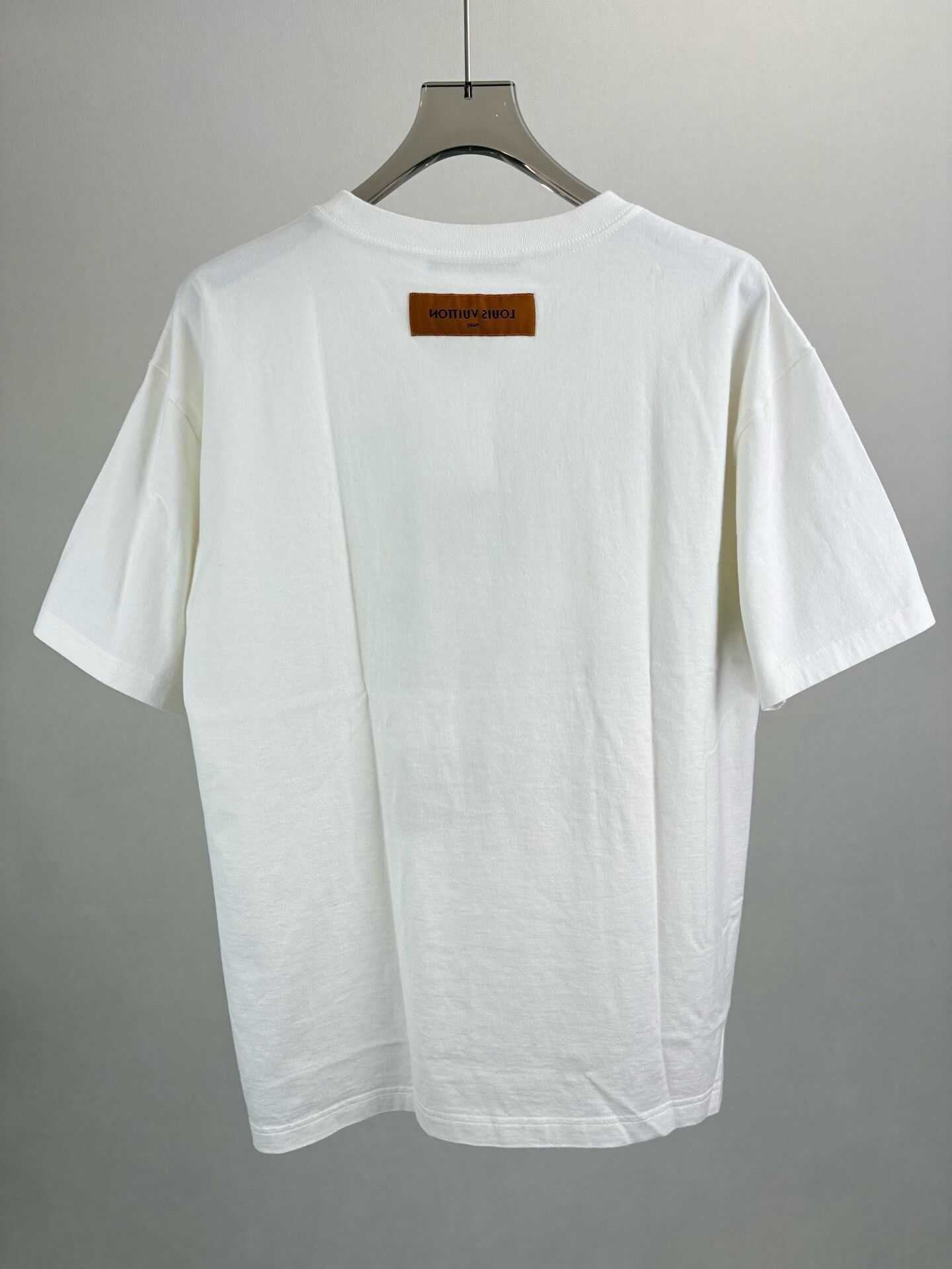 Louis Vuitton Louis Vuitton Room Graphic Graffiti T-Shirt XL Size US XL / EU 56 / 4 - 3 Thumbnail