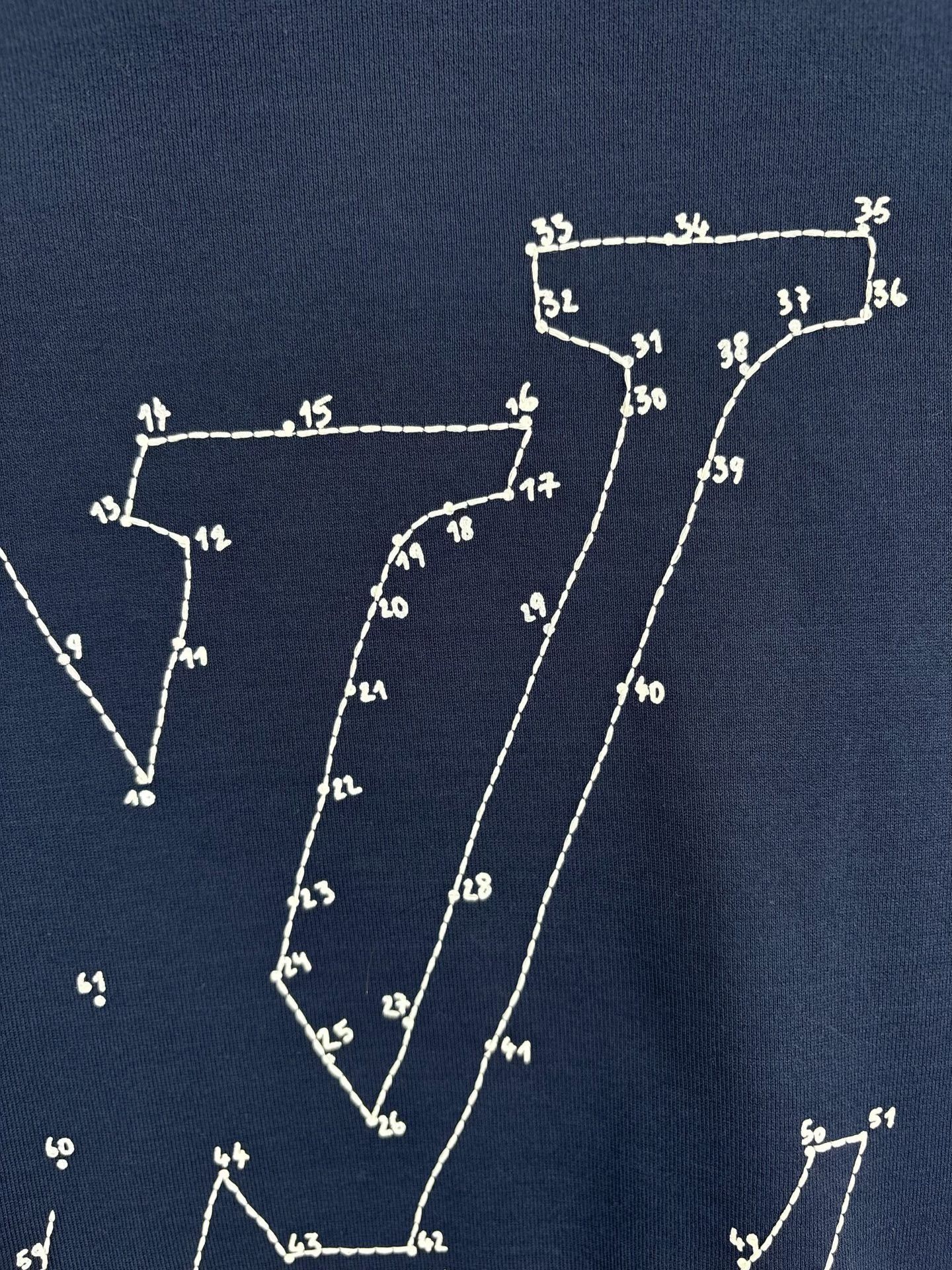 Louis Vuitton Louis Vuitton Embroidered Connect-The-Dots T-Shirt XL Size US XL / EU 56 / 4 - 4 Thumbnail