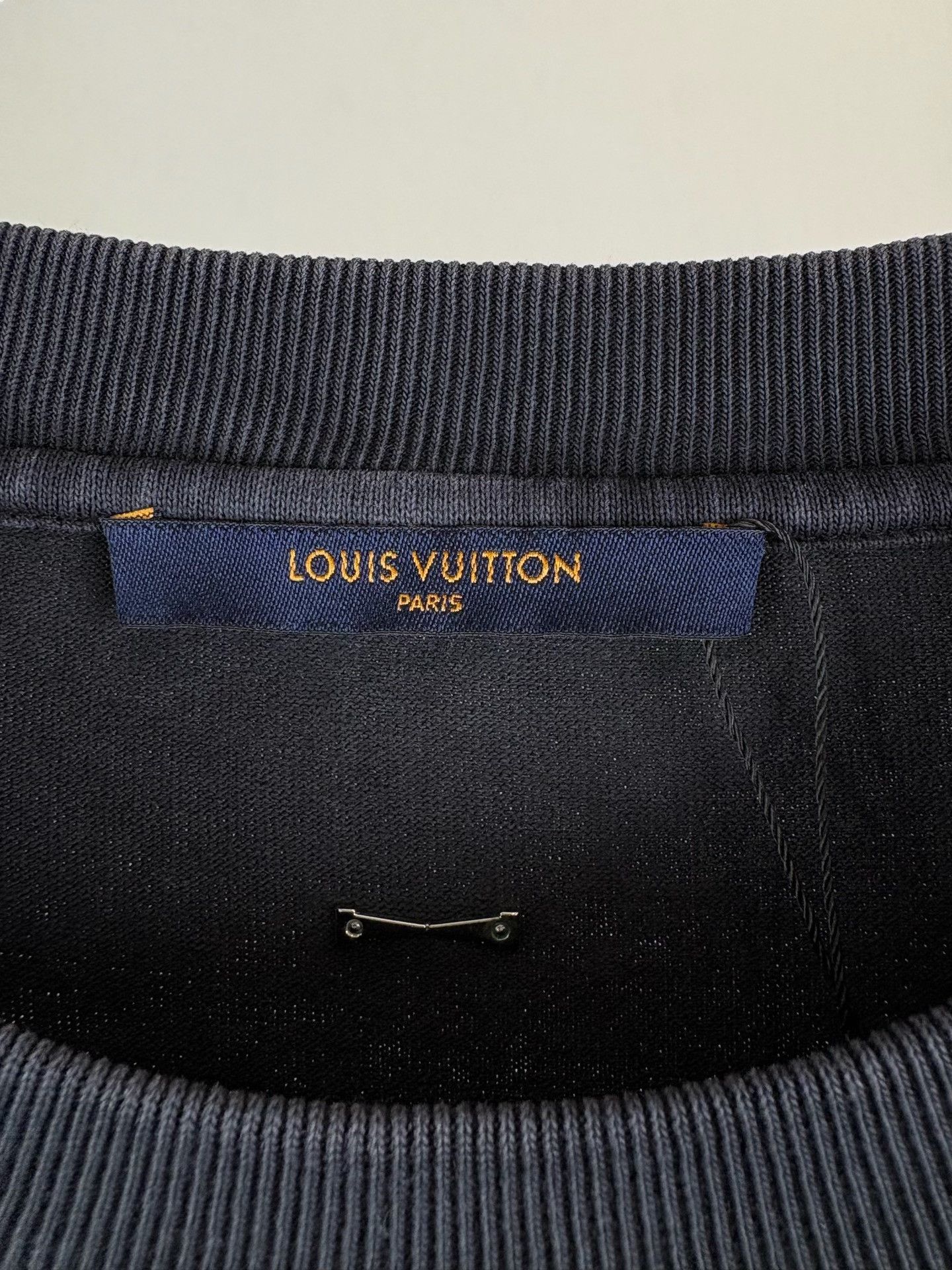Louis Vuitton Louis Vuitton Staples Edition Graphic T-Shirt XL Size US XL / EU 56 / 4 - 4 Thumbnail