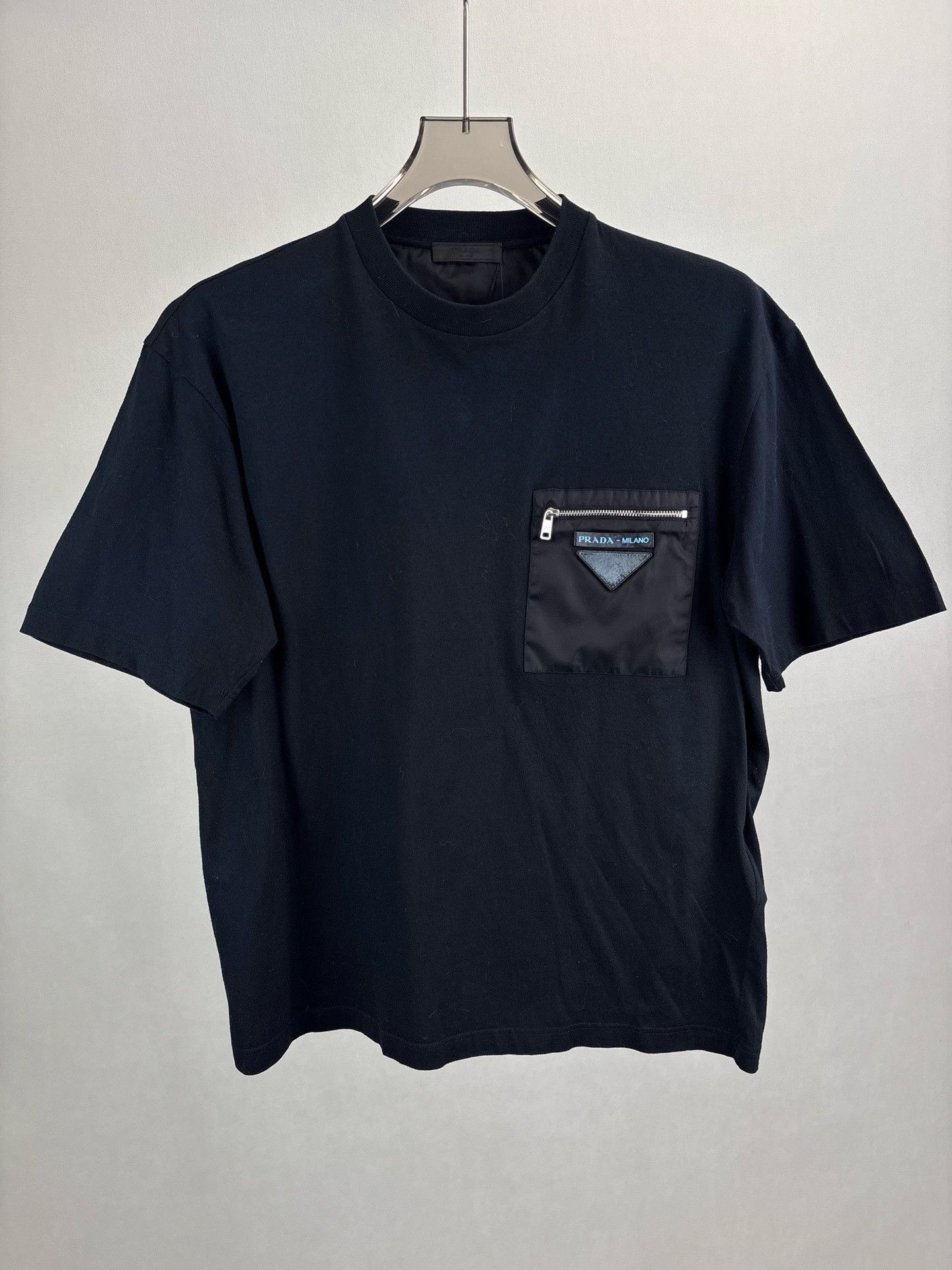 Prada Prada Re-Nylon Zip Pocket T-Shirt Size M Size US M / EU 48-50 / 2 - 2 Thumbnail