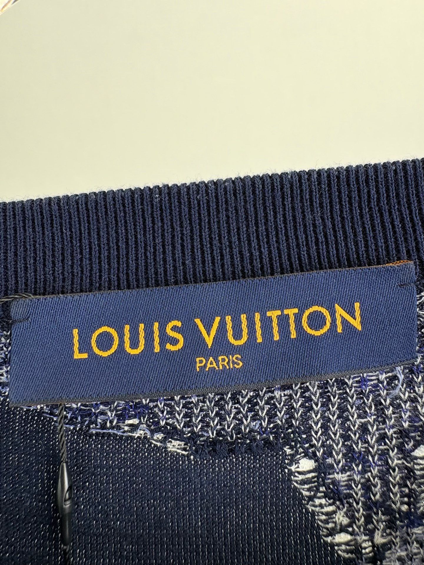 Louis Vuitton Louis Vuitton Monogram Rendered Knit T-Shirt XL Size US XL / EU 56 / 4 - 5 Thumbnail