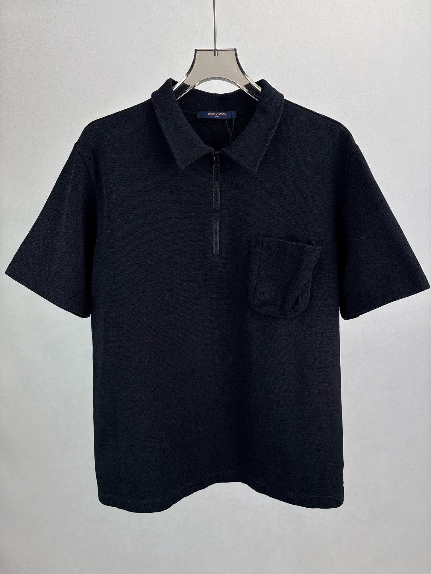 Louis Vuitton Louis Vuitton Half-Zip Logo Polo Shirt XL Size US XL / EU 56 / 4 - 2 Thumbnail