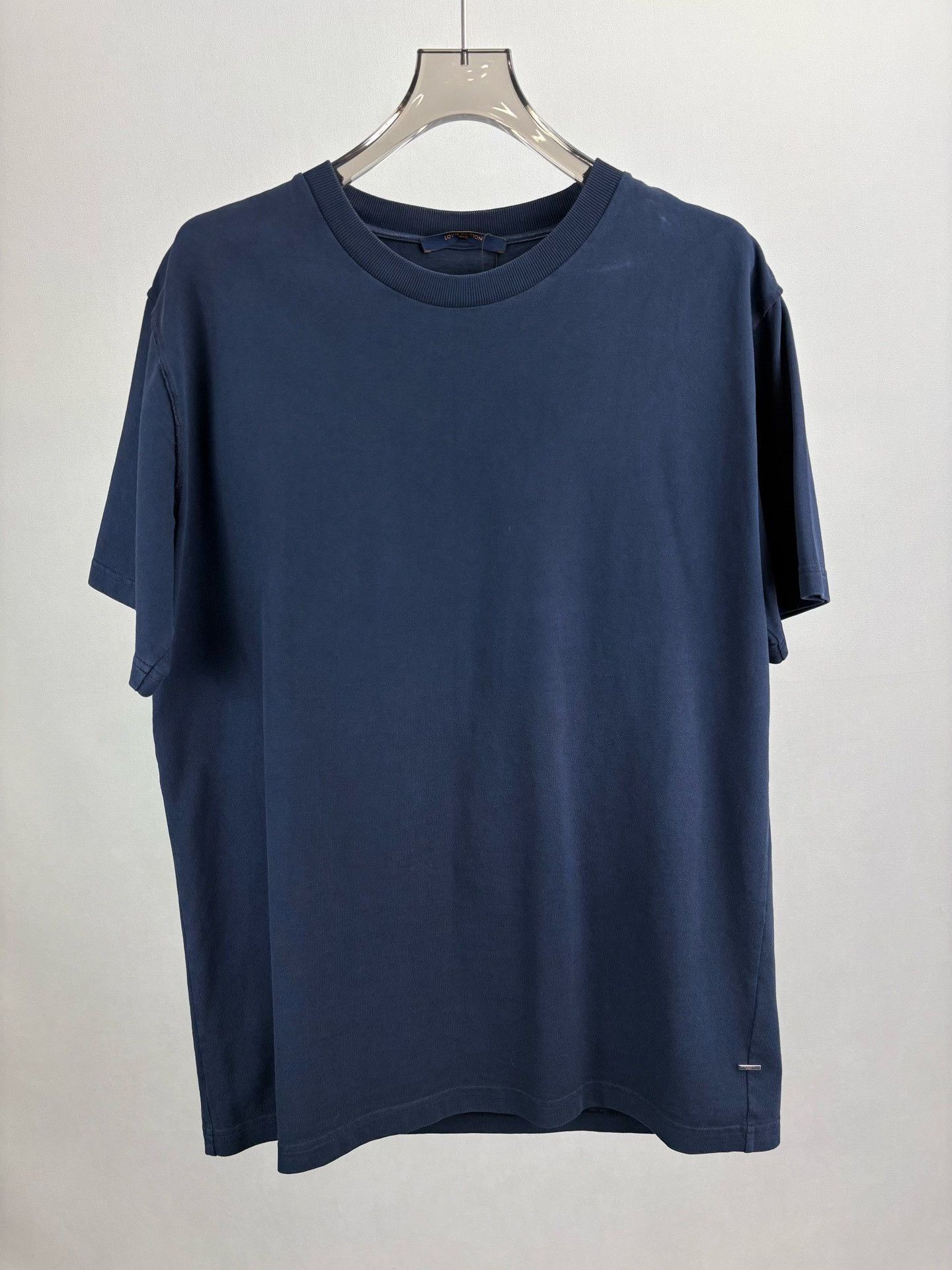 Louis Vuitton Louis Vuitton Back Patch Staples T-Shirt XL Size US XL / EU 56 / 4 - 2 Thumbnail
