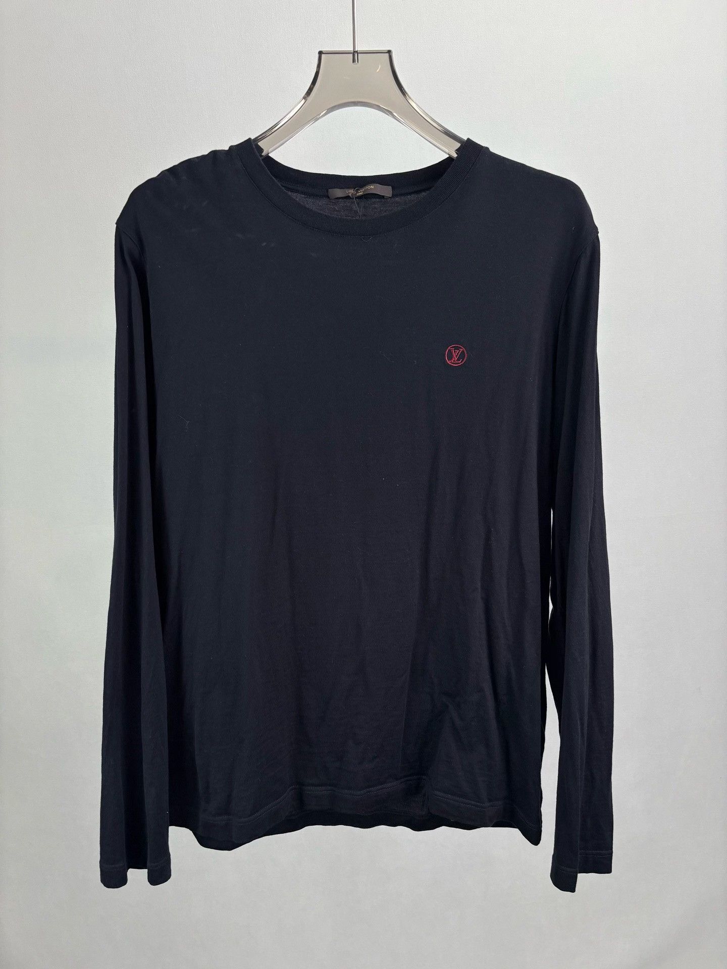 Louis Vuitton Louis Vuitton Red Logo Long Sleeve T-Shirt XL Size US XL / EU 56 / 4 - 2 Thumbnail