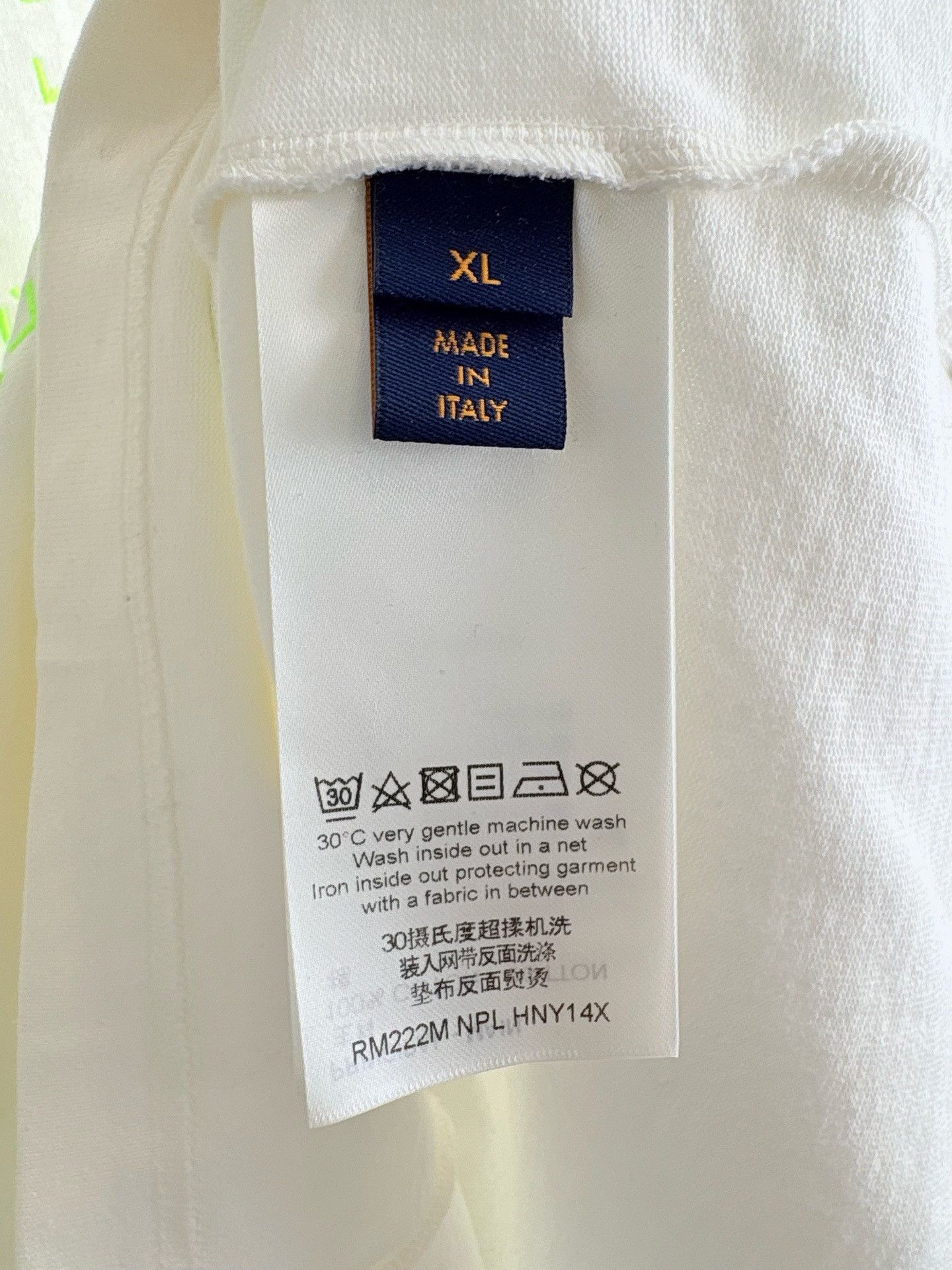 Louis Vuitton Louis Vuitton Embroidered Logo T-Shirt XL Size US XL / EU 56 / 4 - 7 Thumbnail