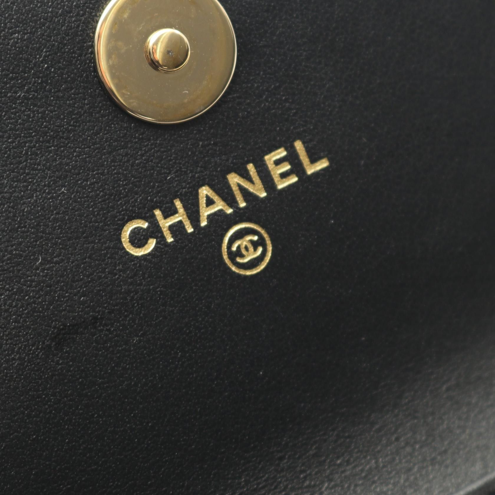 Chanel Chanel Chanel Matelasse Lambskin Shoulder Bag Leather Shoulder Bag AP1838 DUTY FREE for USA Size ONE SIZE - 4 Thumbnail