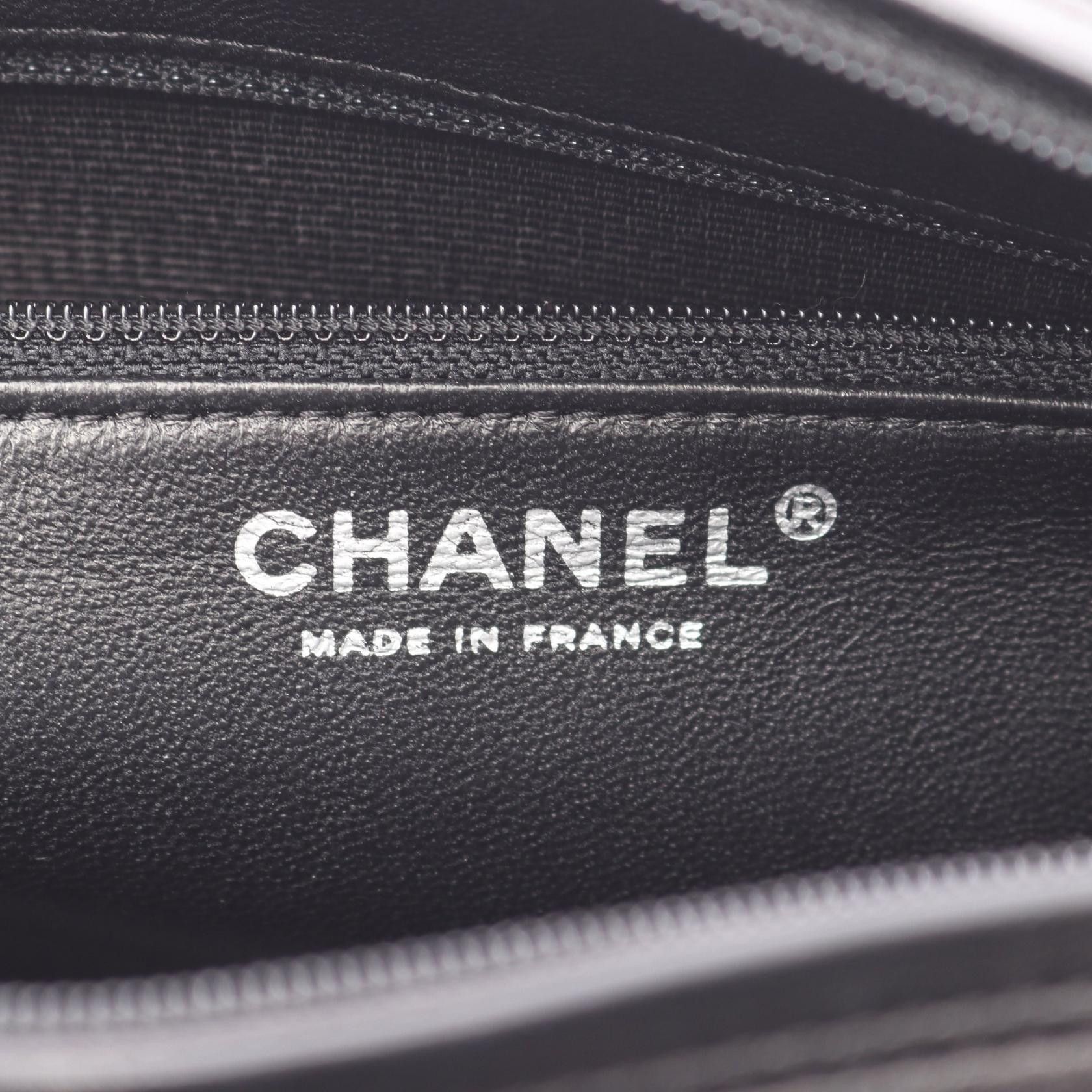 Chanel Chanel CHANEL Matelasse Lambskin Shoulder Bag Leather Shoulder Bag A29857 DUTY FREE for USA Size ONE SIZE - 4 Thumbnail