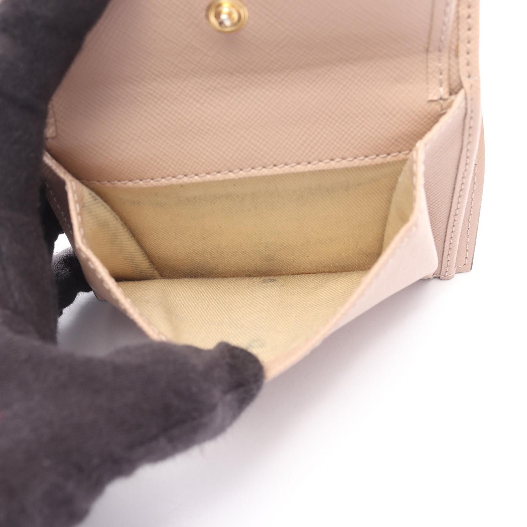 Marni Marni Marni Leather Bifold Wallet Leather Short Wallet PFMOQ14U28 DUTY FREE for USA Size ONE SIZE - 4 Thumbnail