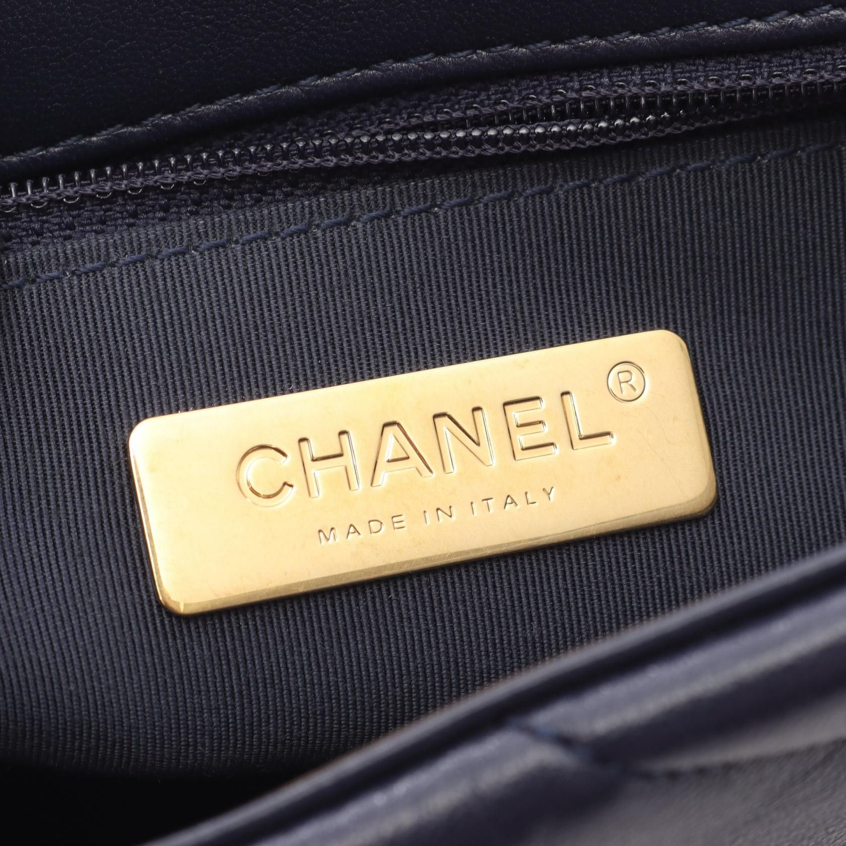 Chanel Chanel Chanel 19 Matelasse Lambskin 2way Shoulder Bag Leather Shoulder Bag AS1160 DUTY FREE for USA Size ONE SIZE - 4 Thumbnail