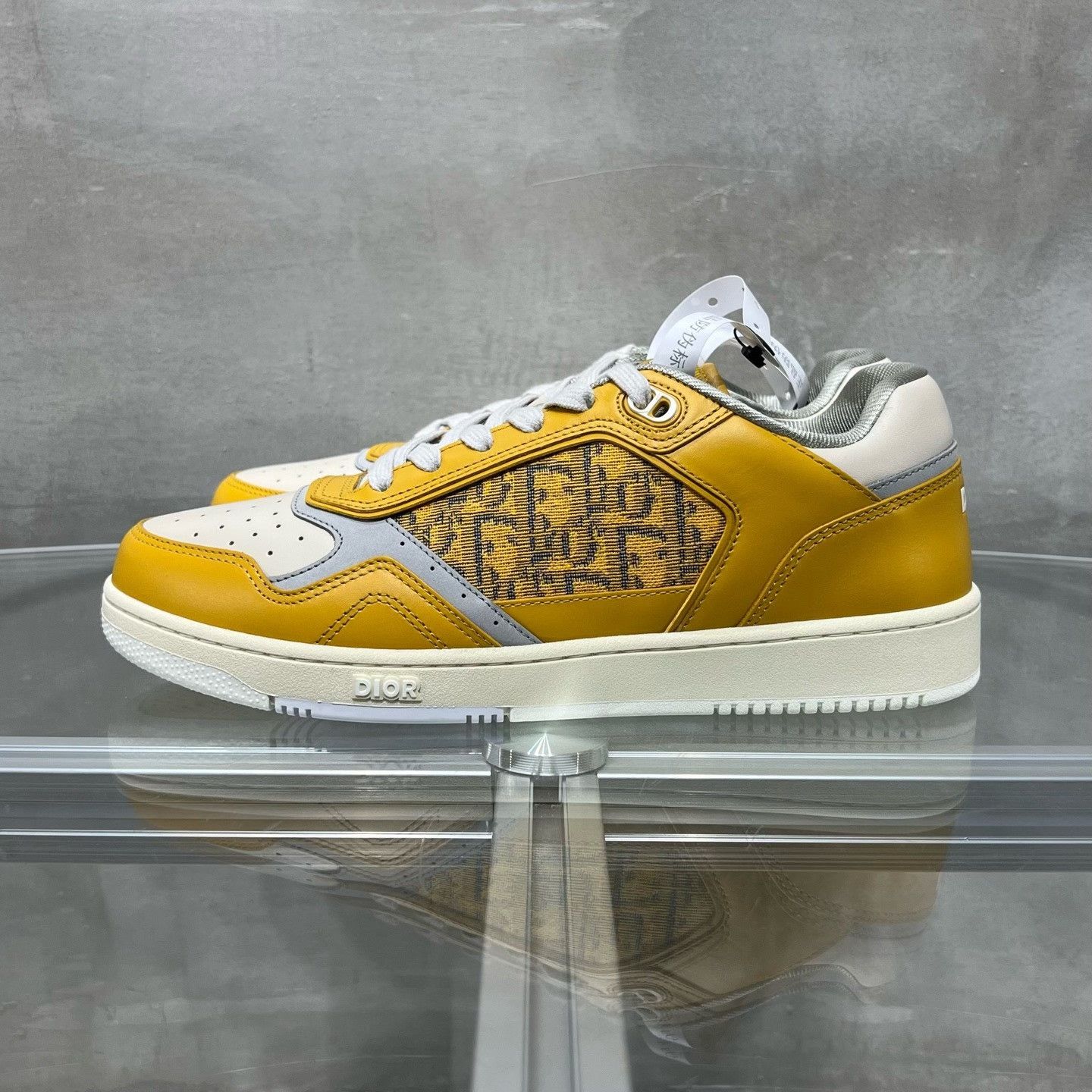 Dior DIOR B27 White Yellow Sneakers Size US 9 / EU 42 - 3 Thumbnail