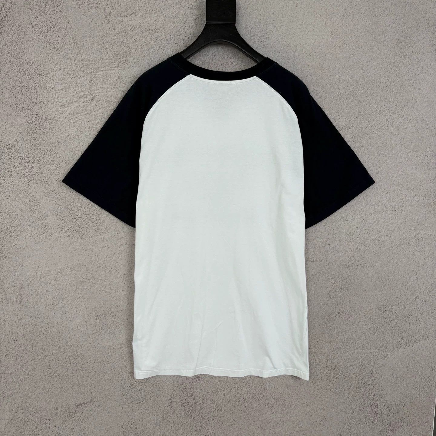 Dior Dior White Black Raglan Sleeve Embroidered Logo Tee Size US XL / EU 56 / 4 - 2 Thumbnail