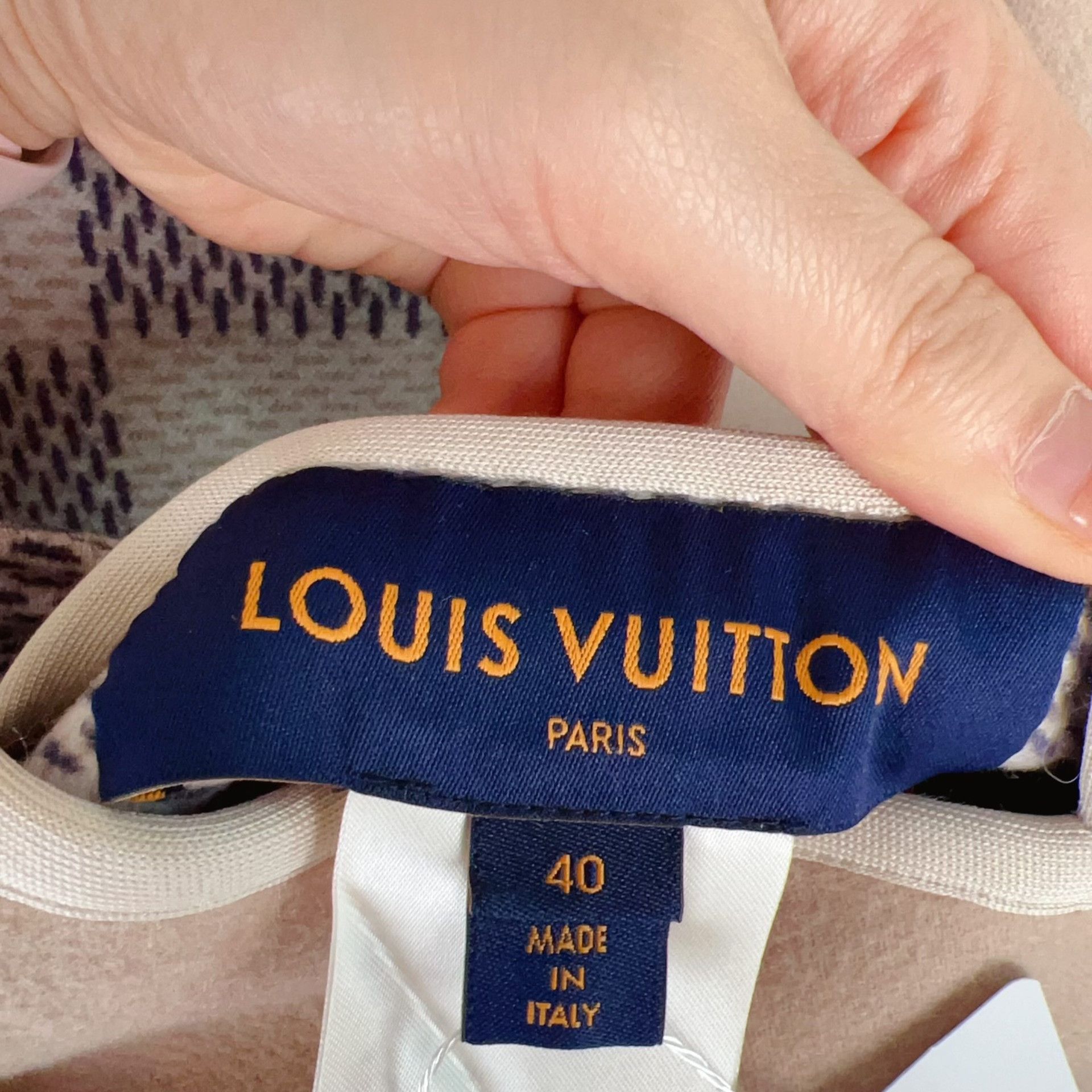 Louis Vuitton Lv Beige Long Coat with Belt Size US XXS / EU 40 - 4 Thumbnail