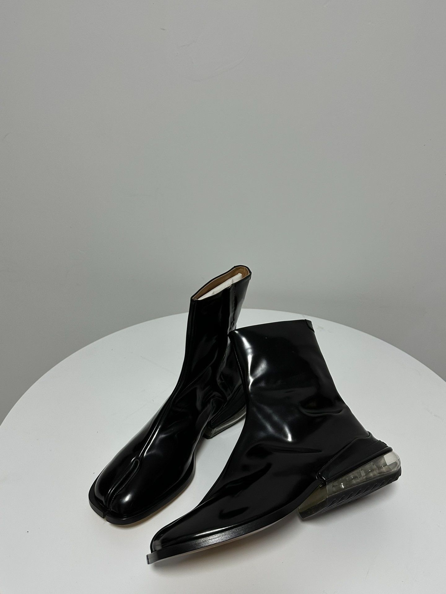 Maison Margiela Maison Margiela High-Top Split-Toe Tabi Size US 8 / EU 41 - 5 Thumbnail