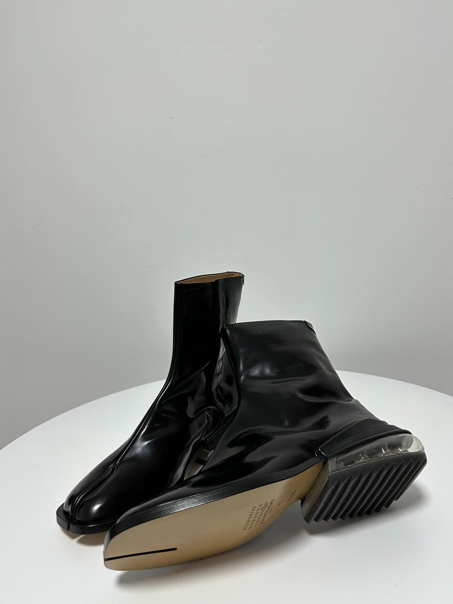 Maison Margiela Maison Margiela High-Top Split-Toe Tabi Size US 8 / EU 41 - 4 Thumbnail
