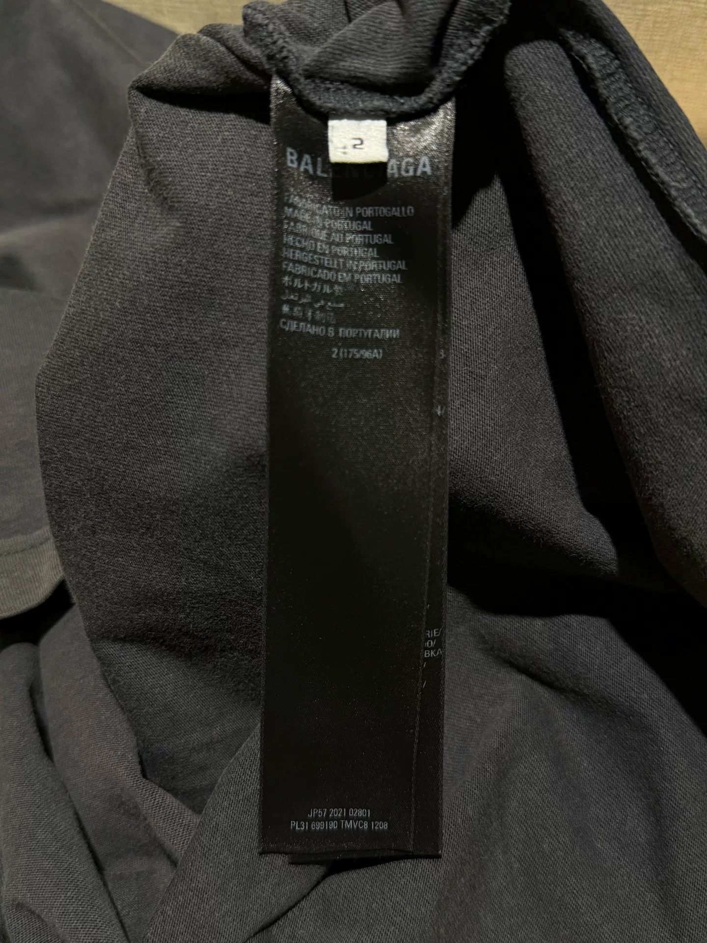 Balenciaga Balenciaga SS23 Black Raglan 3/4 Sleeve T-shirt Size US M / EU 48-50 / 2 - 5 Thumbnail