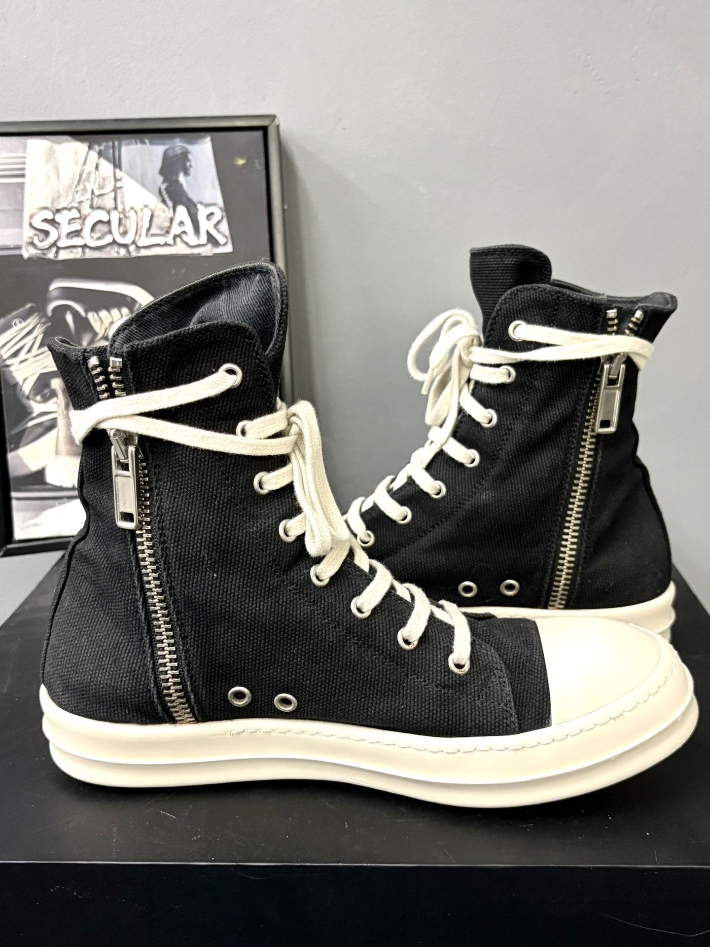 Rick Owens Drkshdw Rick Owens Drkshdw High-Top Canvas Shoes Size US 7 / EU 40 - 6 Thumbnail