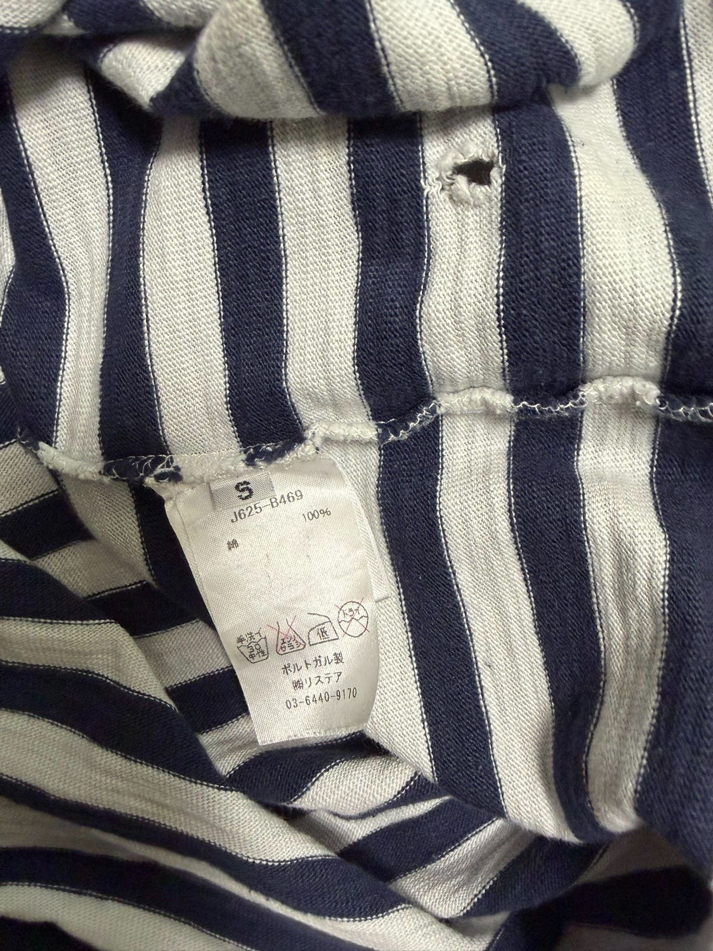 Balmain Balmain 10AW Navy Stripe Distressed LS T-shirt Size US S / EU 44-46 / 1 - 7 Thumbnail