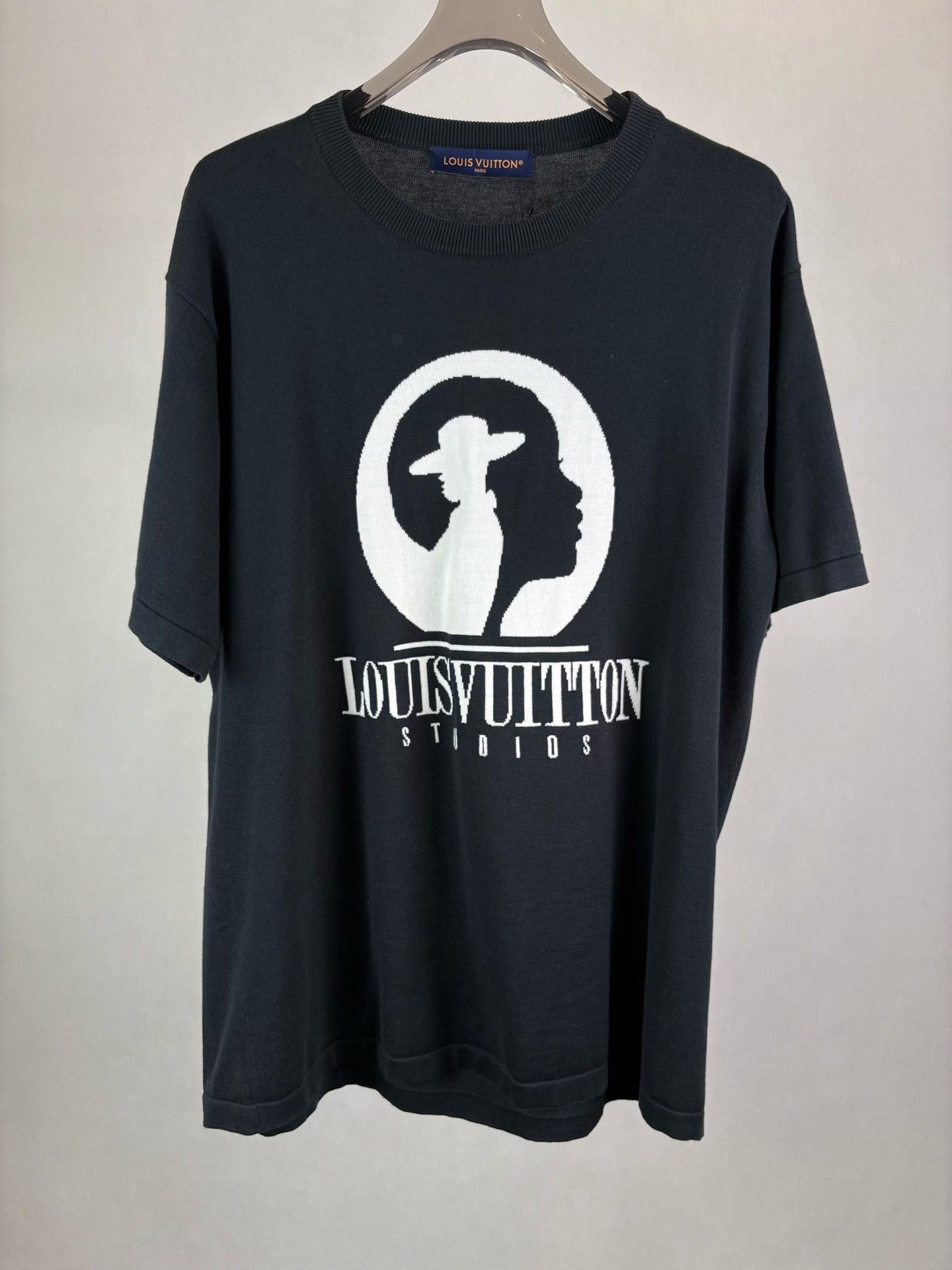 Louis Vuitton Louis Vuitton Studios Silhouette Knit T-Shirt XL Size US XL / EU 56 / 4 - 2 Thumbnail