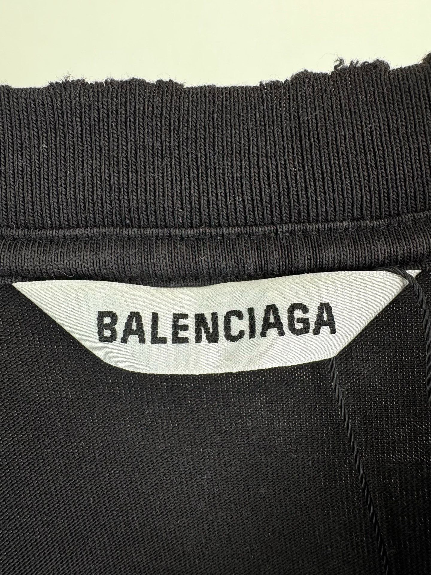 Balenciaga Balenciaga Sacre Coeur Long Sleeve T-Shirt US M Size US M / EU 48-50 / 2 - 5 Thumbnail