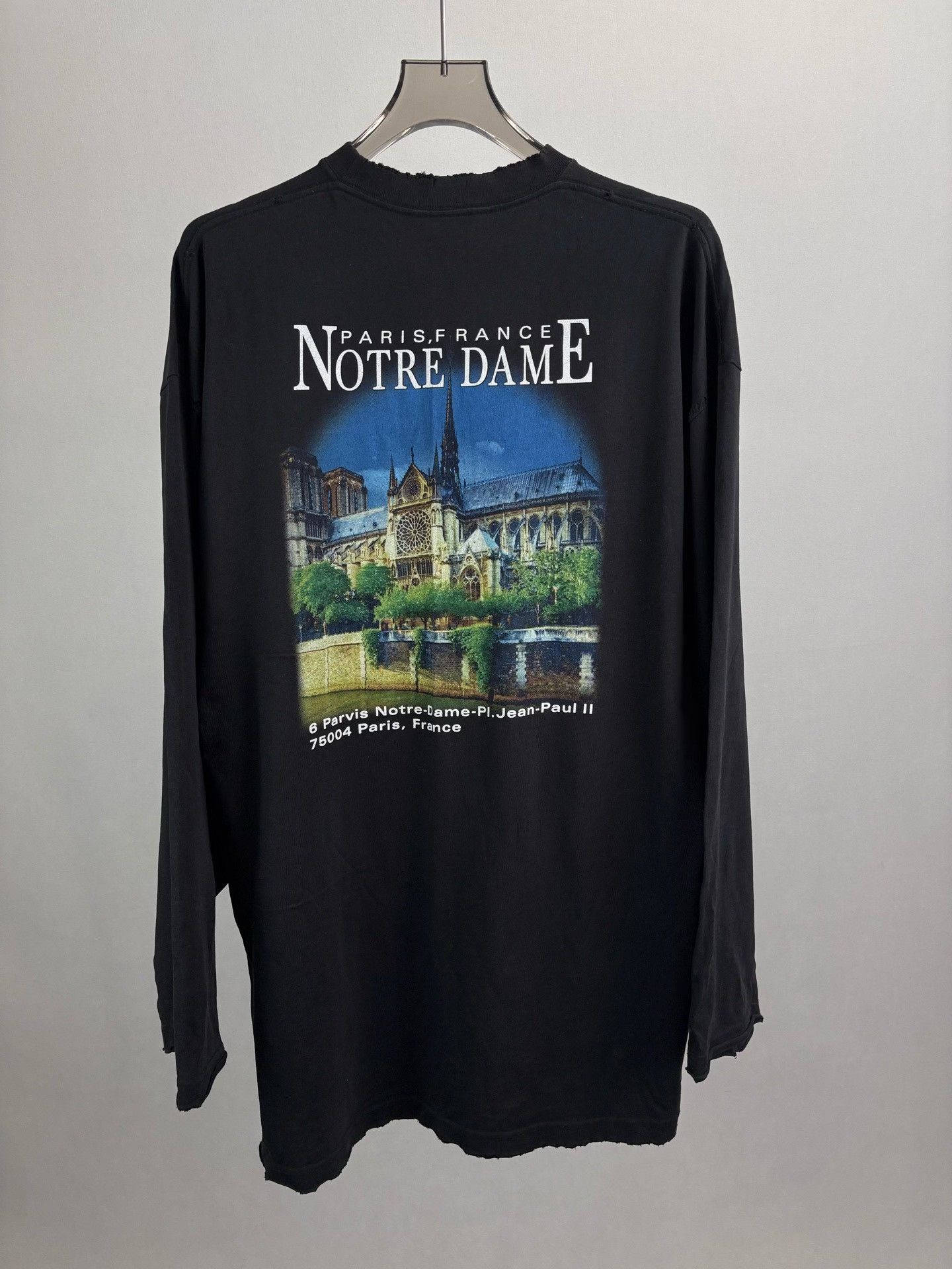 Balenciaga Balenciaga Sacre Coeur Long Sleeve T-Shirt US M Size US M / EU 48-50 / 2 - 3 Thumbnail