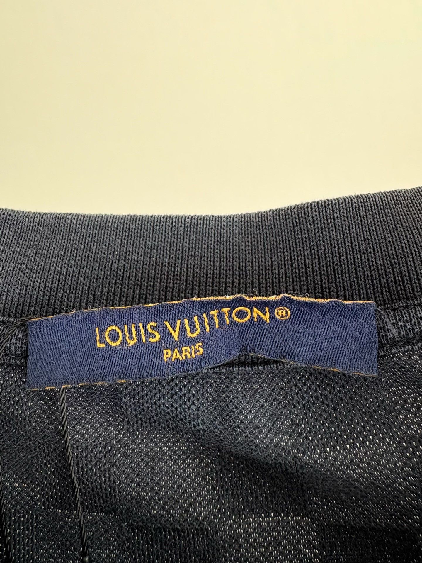 Louis Vuitton Louis Vuitton Damier Embroidered T-Shirt L Size US L / EU 52-54 / 3 - 5 Thumbnail