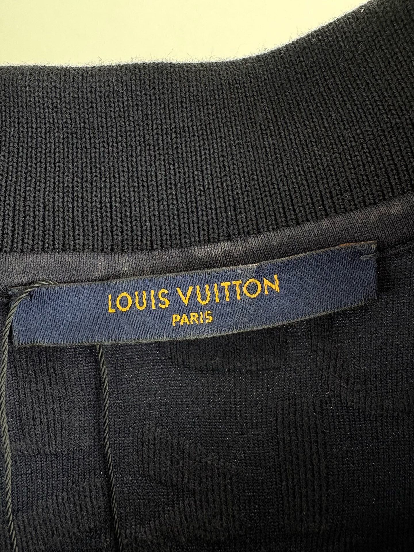 Louis Vuitton Louis Vuitton Flocked Monogram Half-Zip Polo XL Size US XL / EU 56 / 4 - 5 Thumbnail