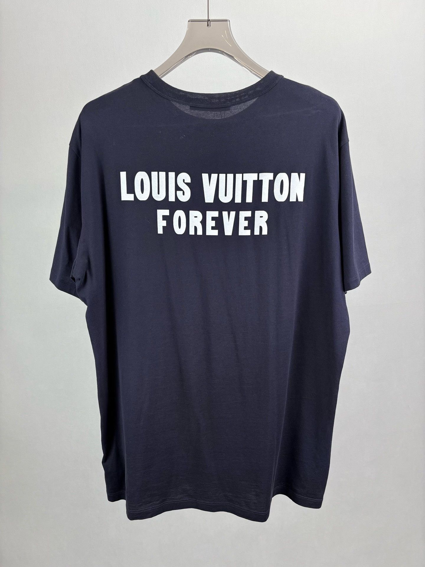 Louis Vuitton Louis Vuitton Forever Logo Pocket T-Shirt XL Size US XL / EU 56 / 4 - 3 Thumbnail