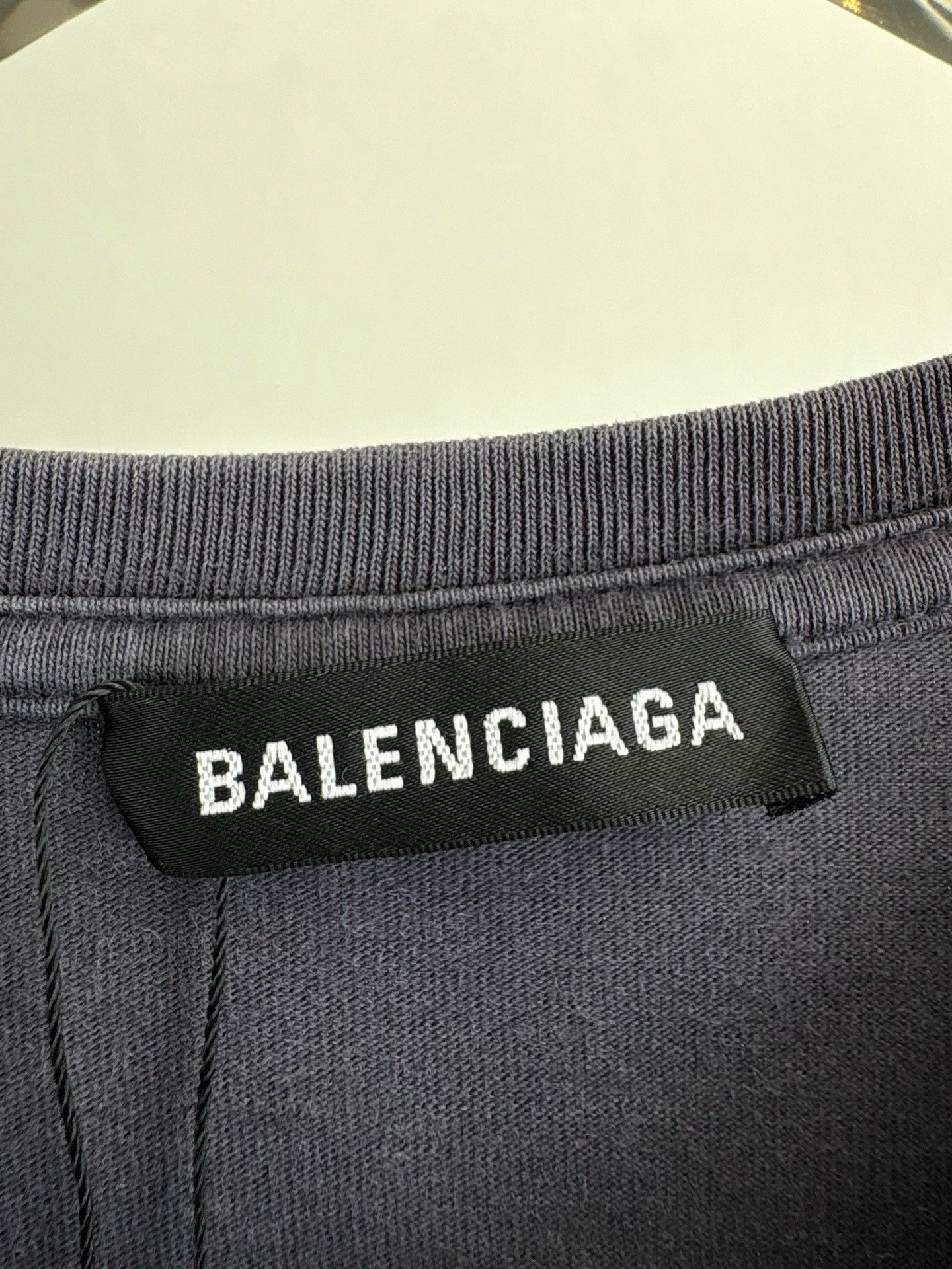 Balenciaga Balenciaga Laurel Wreath Logo T-Shirt S Size US S / EU 44-46 / 1 - 5 Thumbnail