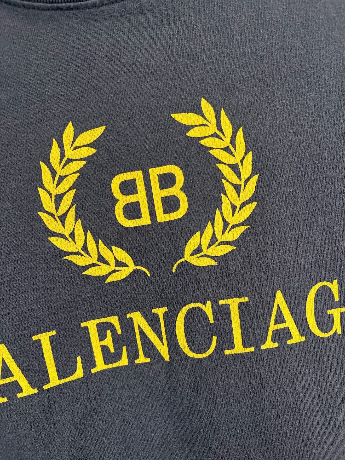 Balenciaga Balenciaga Laurel Wreath Logo T-Shirt S Size US S / EU 44-46 / 1 - 4 Thumbnail