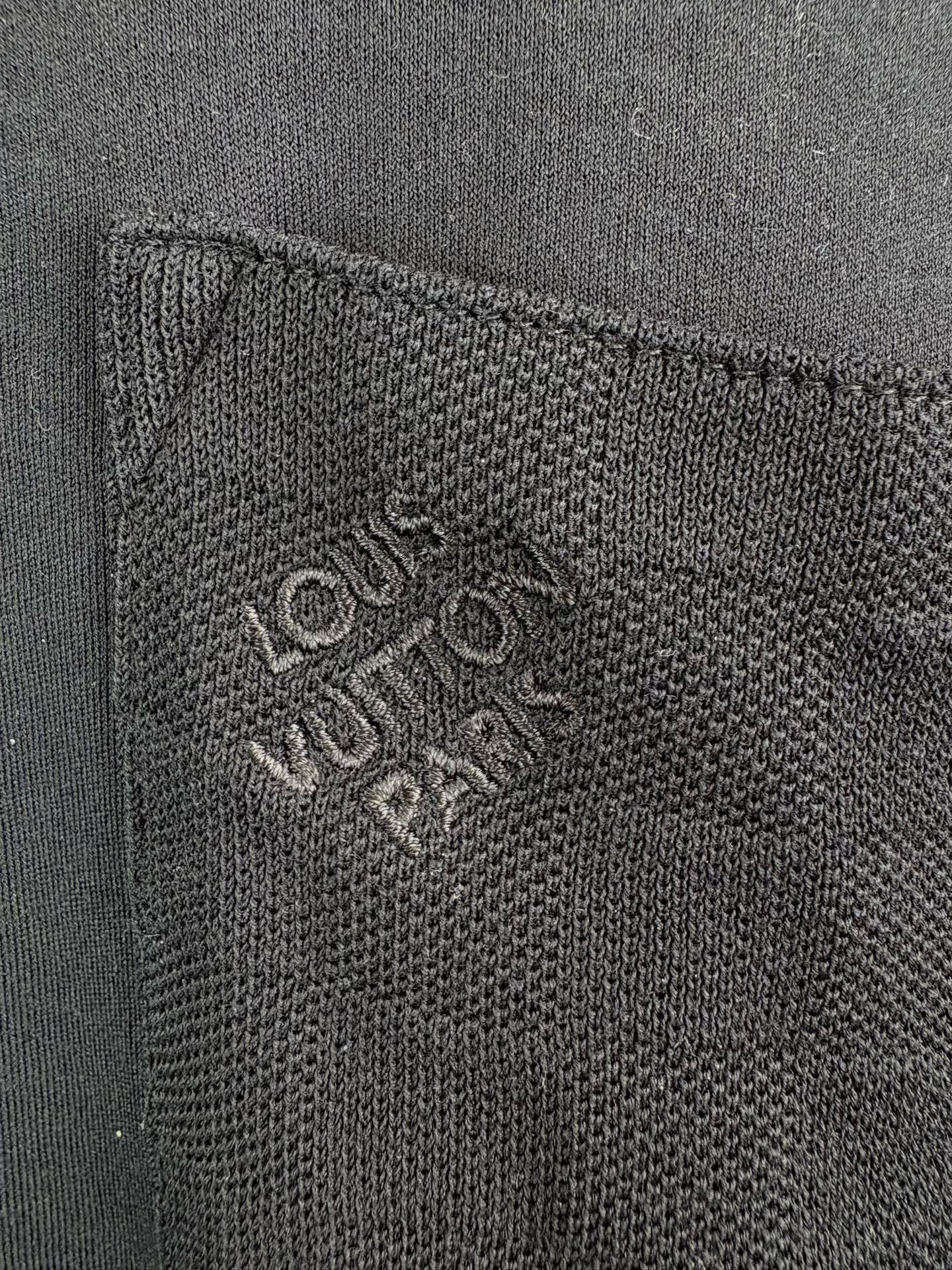 Louis Vuitton Louis Vuitton Damier Pocket T-Shirt XL Size US XL / EU 56 / 4 - 4 Thumbnail