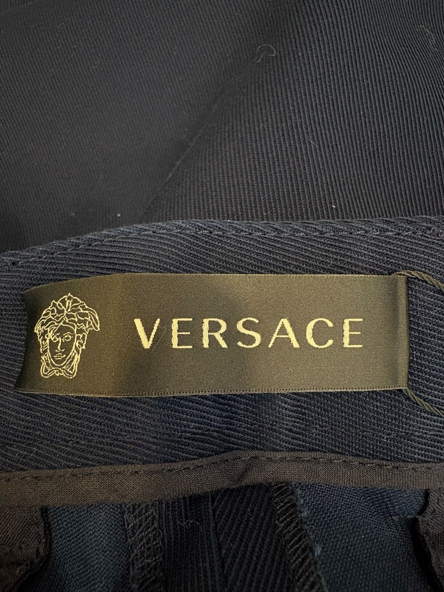 Versace Versace Medusa Logo Detail Casual Pants Size 34 Size US 34 / EU 50 - 5 Thumbnail