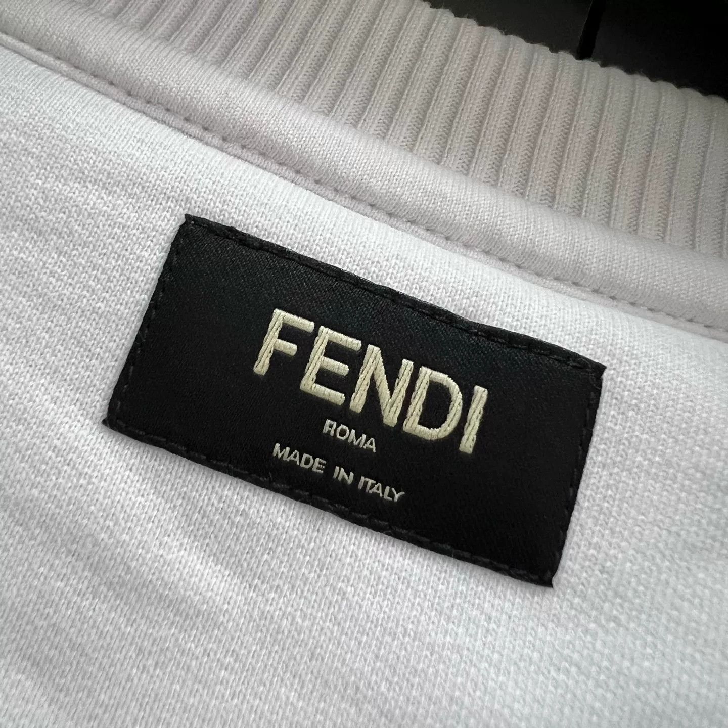 Fendi Fendi Floral Embroidered Sweatshirt Size M Size US M / EU 48-50 / 2 - 4 Thumbnail