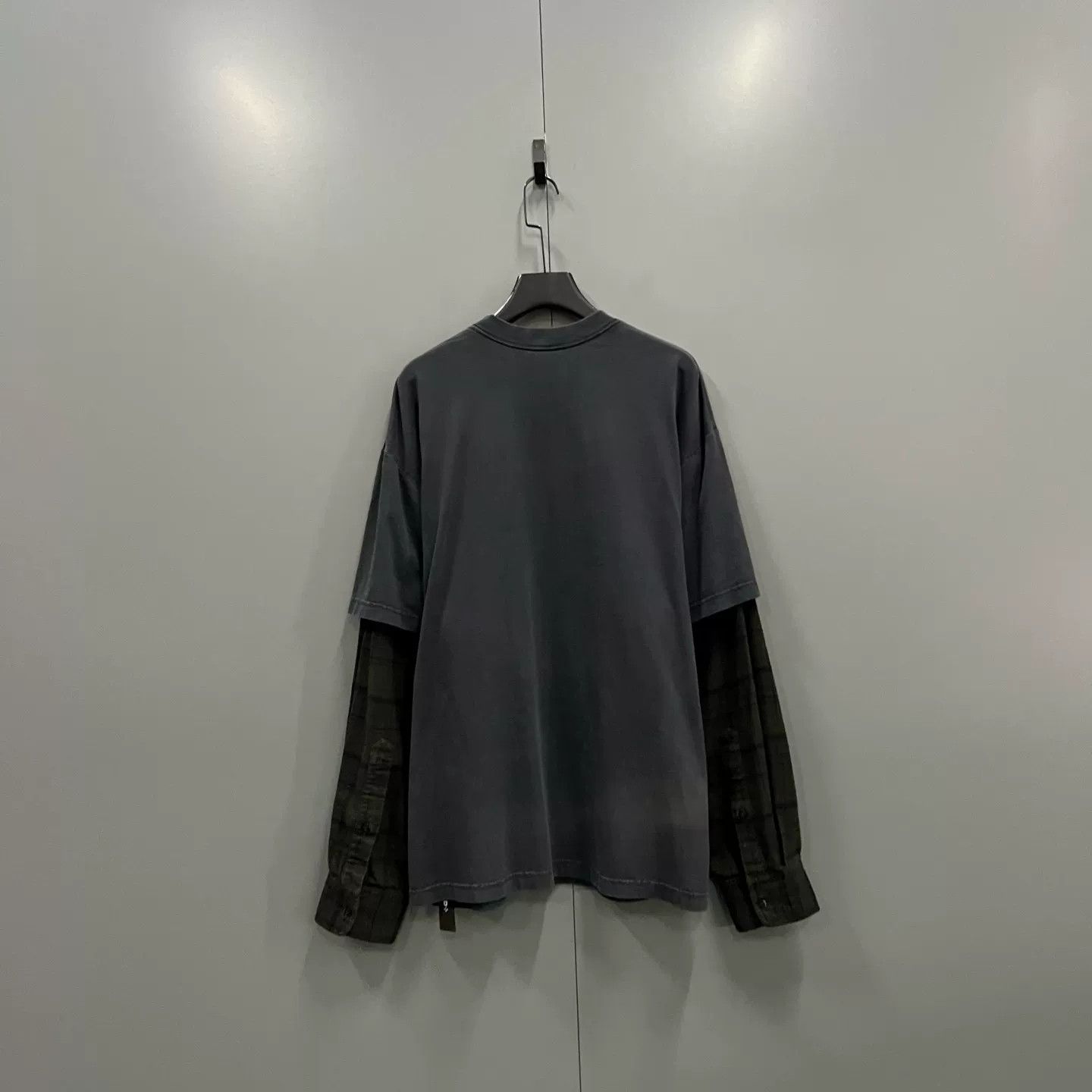 Balenciaga Balenciaga Logo Embroidered False Two-Piece Long Sleeve Size Size US L / EU 52-54 / 3 - 3 Thumbnail