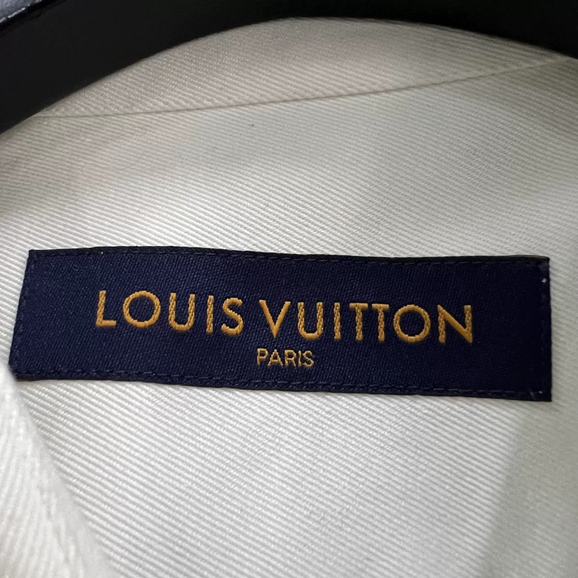 Louis Vuitton Louis Vuitton Street Scene Graphic Print Shirt XL Size US XL / EU 56 / 4 - 4 Thumbnail