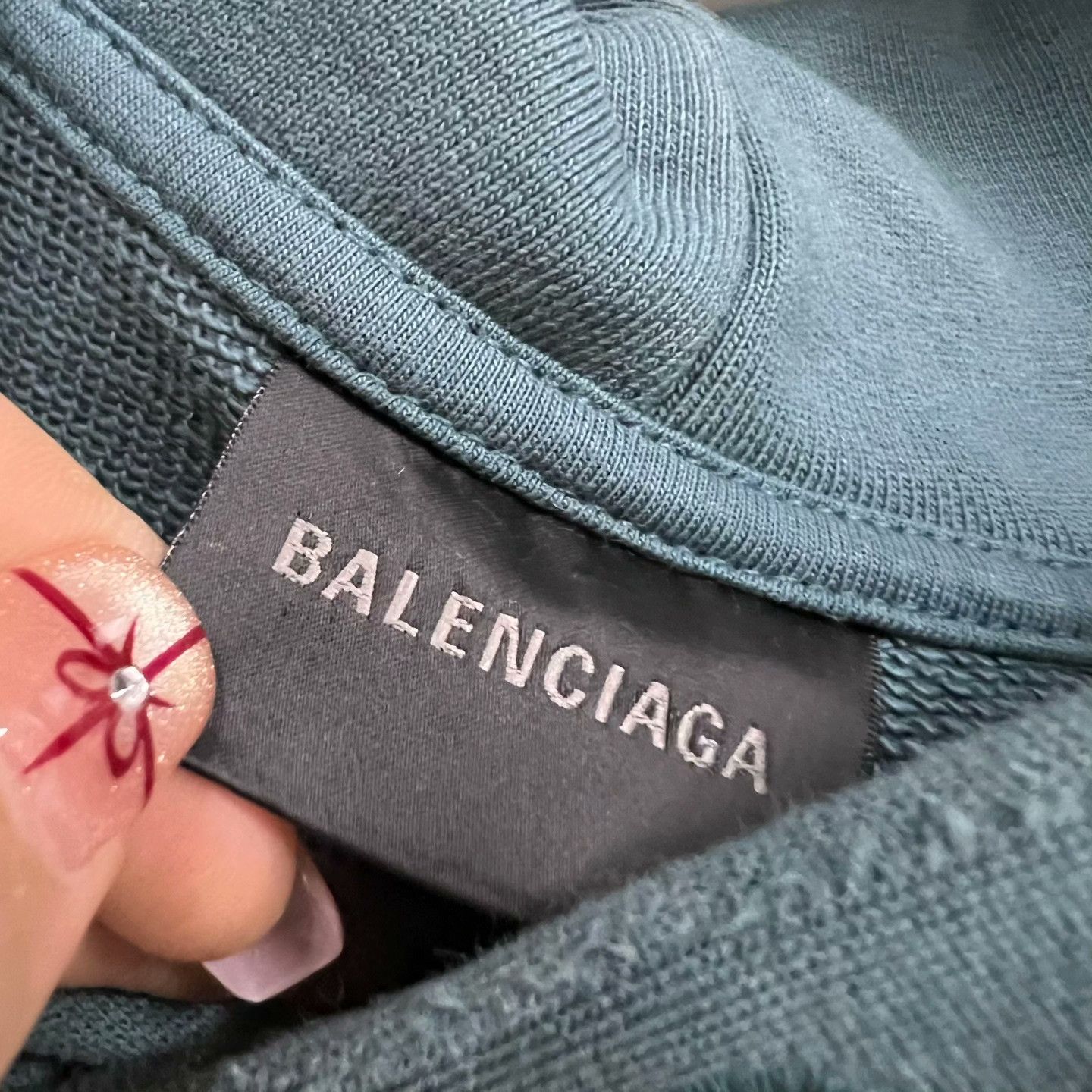 Balenciaga Balenciaga Back Logo Embroidered Hoodie Size L Size US L / EU 52-54 / 3 - 4 Thumbnail