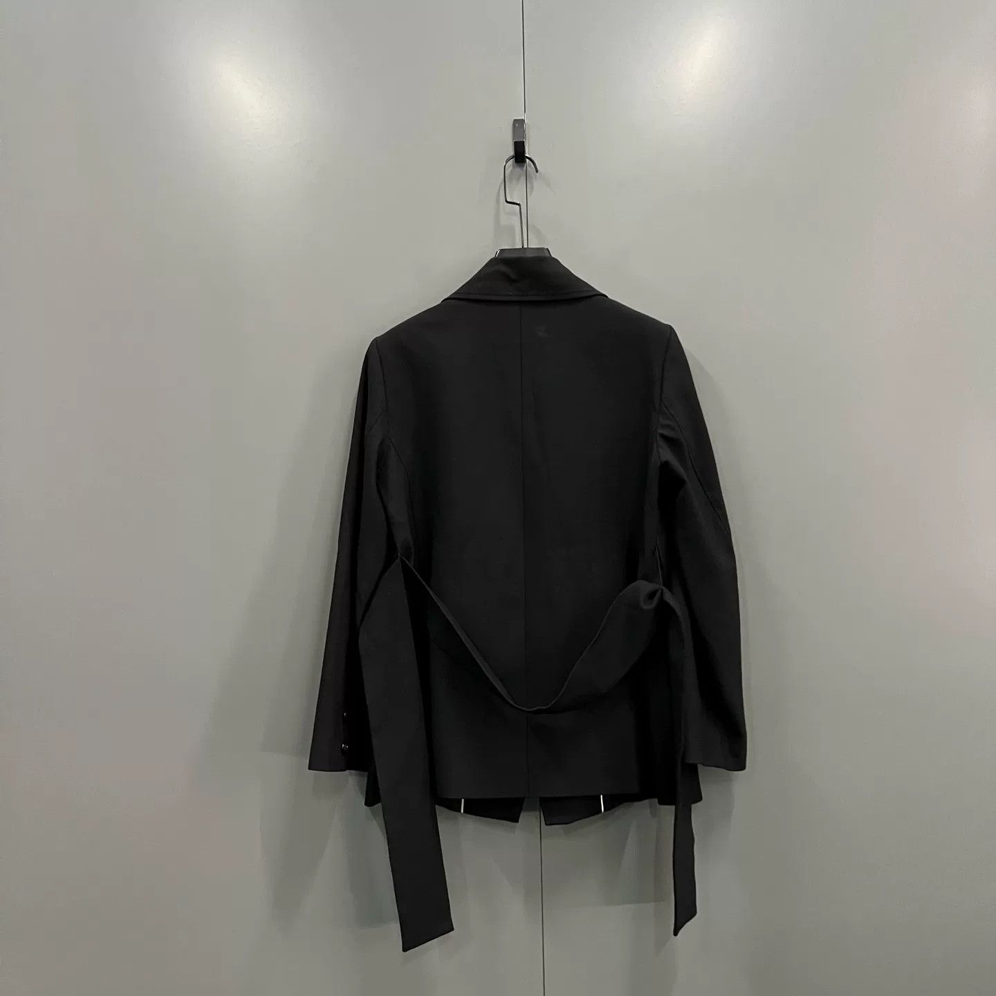DOROTHEE SCHUMACHER Dorothee Schumacher Black Belted Jacket Size 4 Size L / US 10 / IT 46 - 3 Thumbnail