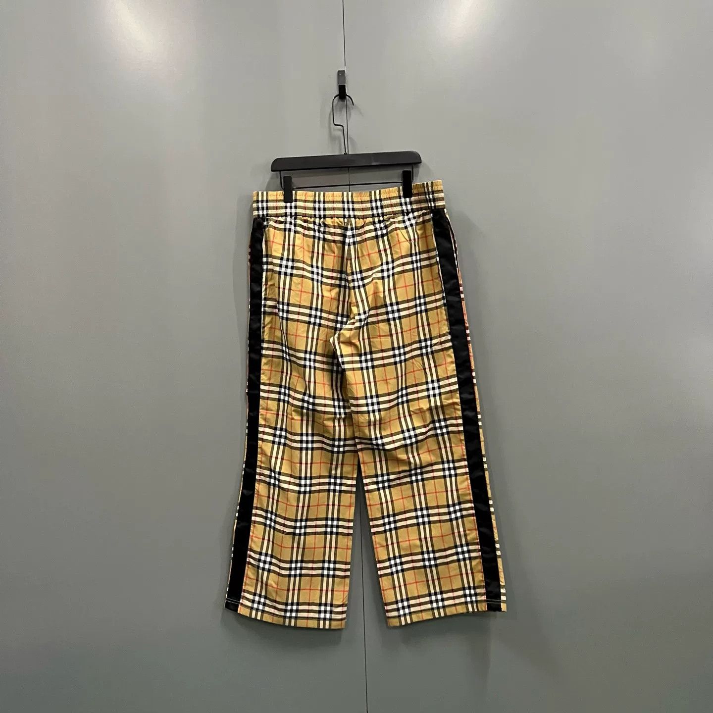 Burberry Burberry Side Stripe Vintage Check Pants IT 46 Size 32" / US 10 / IT 46 - 3 Thumbnail