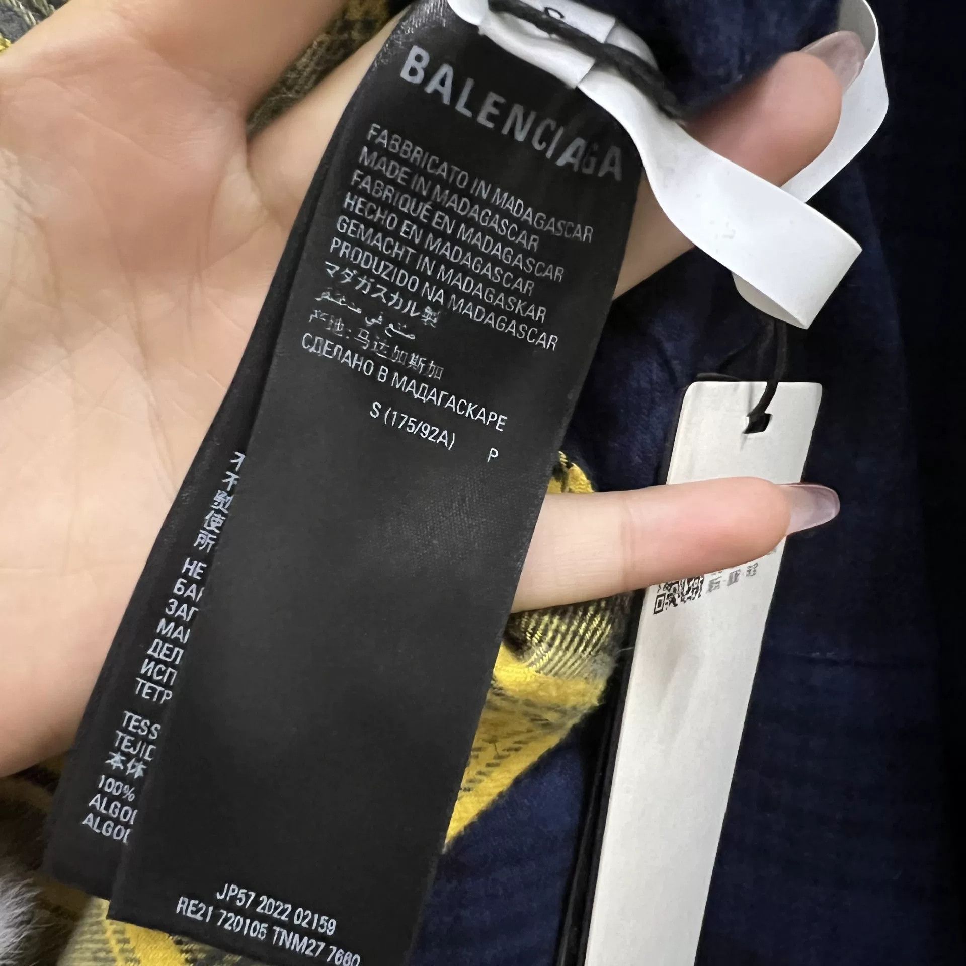 Balenciaga Balenciaga Reversible Check Button Up Shirt Size S Size US S / EU 44-46 / 1 - 6 Thumbnail