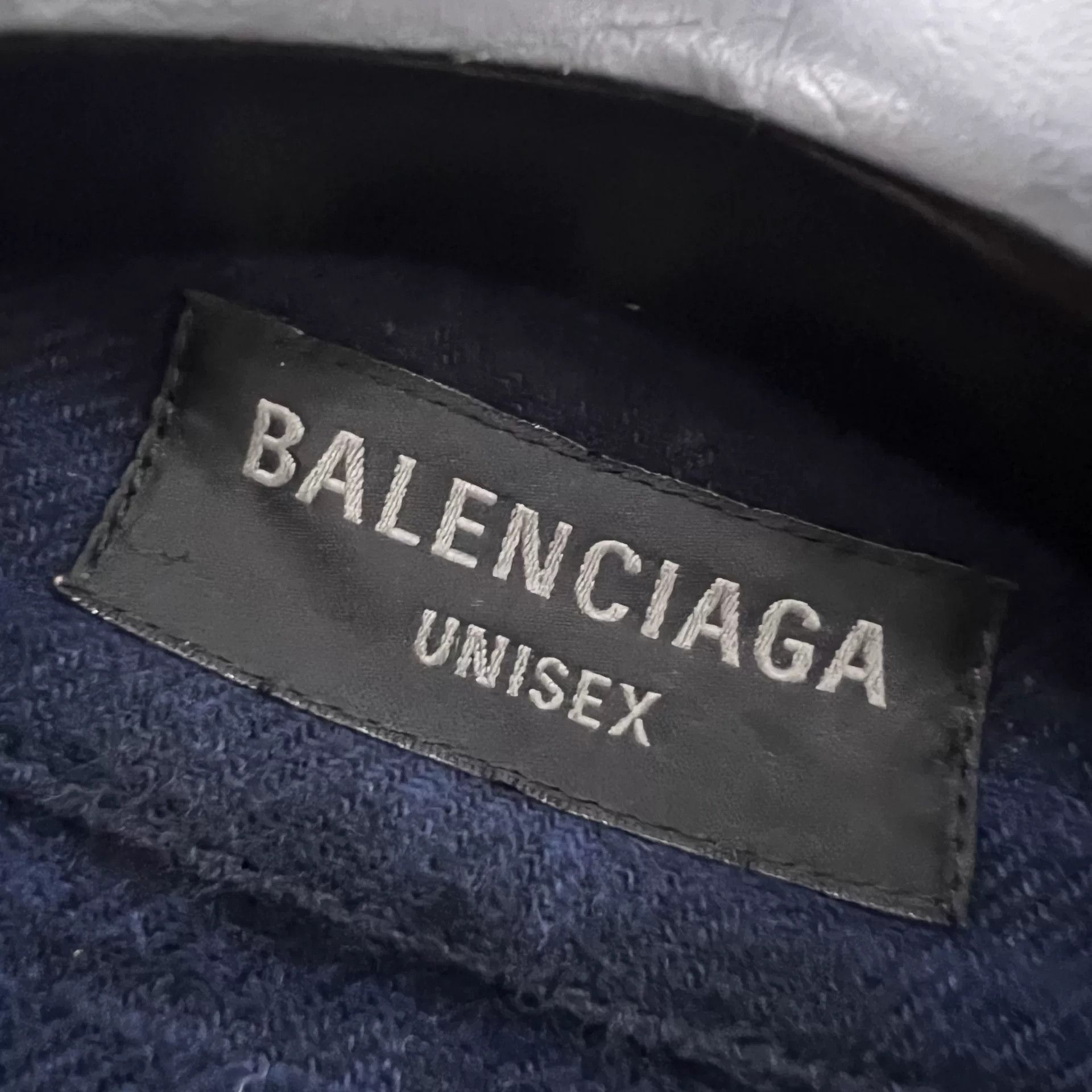 Balenciaga Balenciaga Reversible Check Button Up Shirt Size S Size US S / EU 44-46 / 1 - 5 Thumbnail