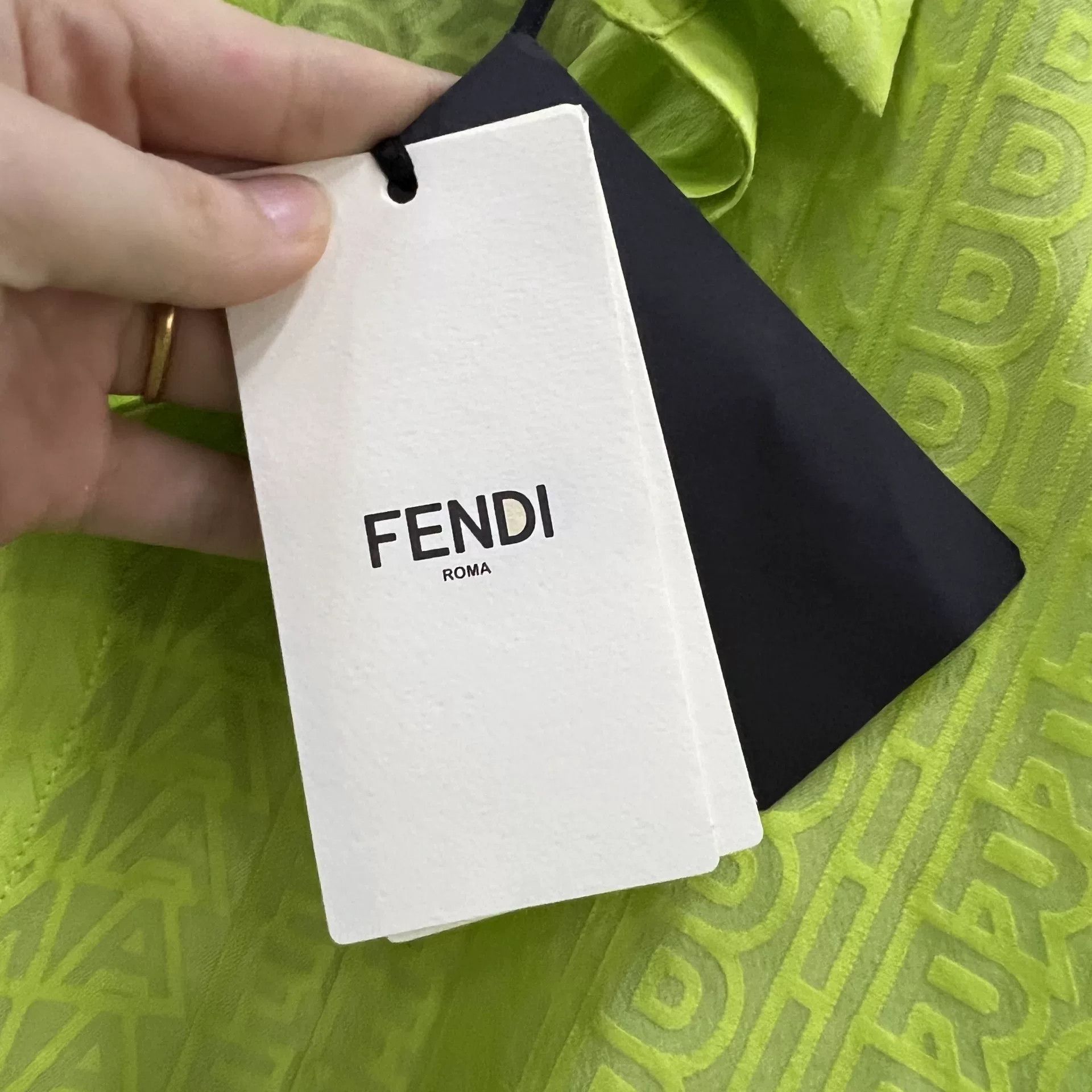 Fendi Fendi x Marc Jacobs Monogram Neon Green Shirt 39 Size US M / EU 48-50 / 2 - 5 Thumbnail