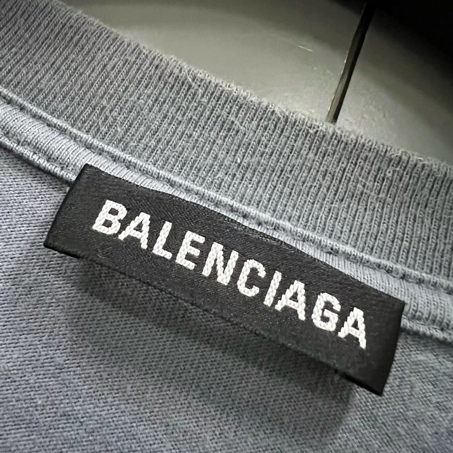 Balenciaga Balenciaga Band Graphic T-Shirt Size M Size US M / EU 48-50 / 2 - 4 Thumbnail
