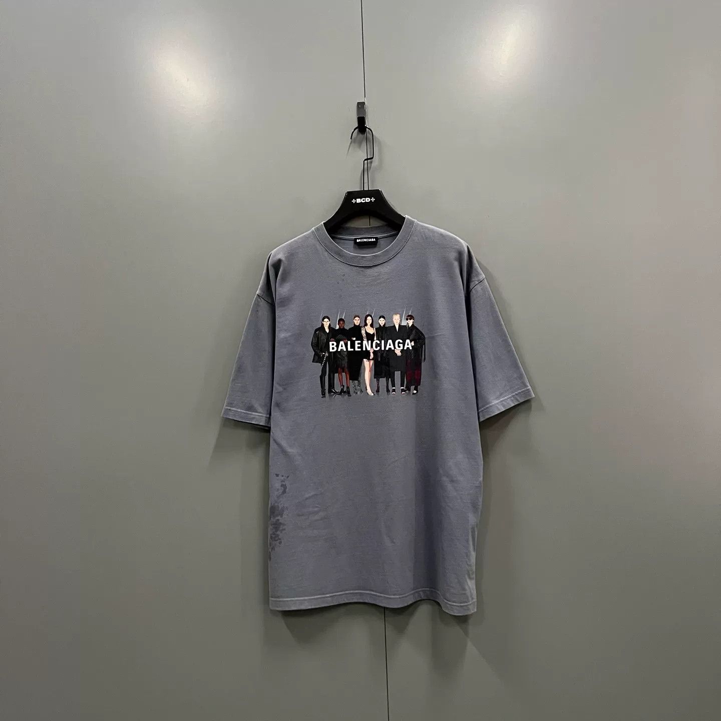 Balenciaga Balenciaga Band Graphic T-Shirt Size M Size US M / EU 48-50 / 2 - 2 Thumbnail