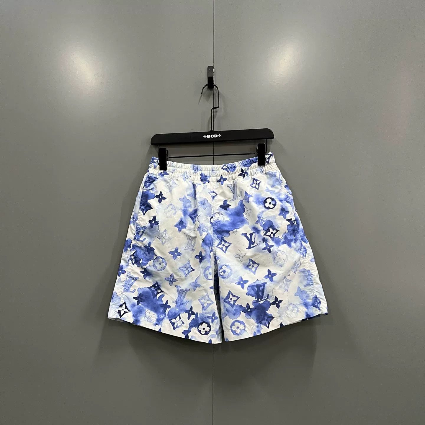 Louis Vuitton Louis Vuitton Watercolor Monogram Shorts S Size US 30 / EU 46 - 2 Thumbnail