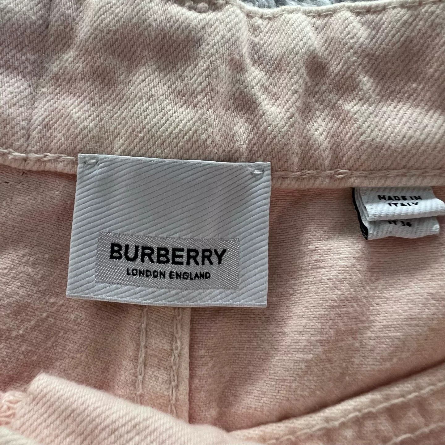 Burberry Burberry Pink Denim Shorts IT 34 Size 24" / US 00 / IT 34 - 4 Thumbnail