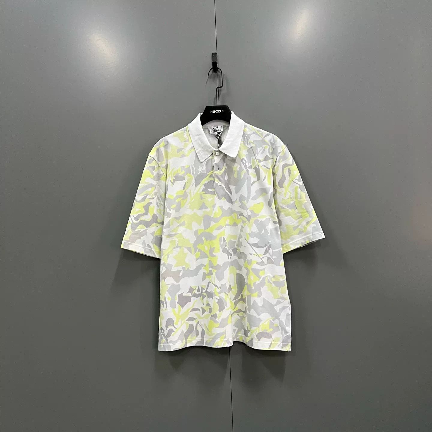 Hermes Hermes Yellow Camouflage Polo Shirt XL Size US XL / EU 56 / 4 - 2 Thumbnail